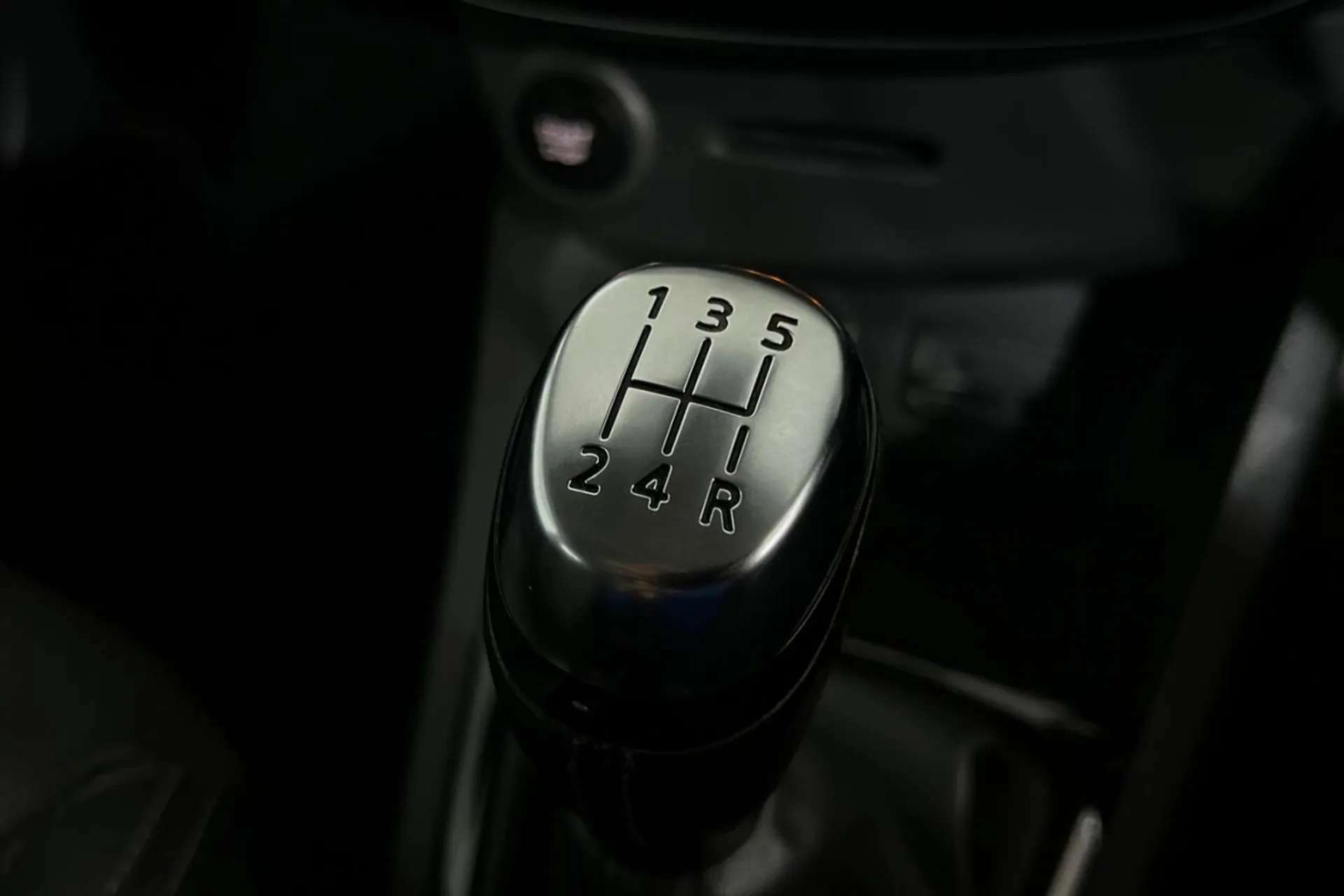 2018 RENAULT CLIO 2018 RENAULT CLIO