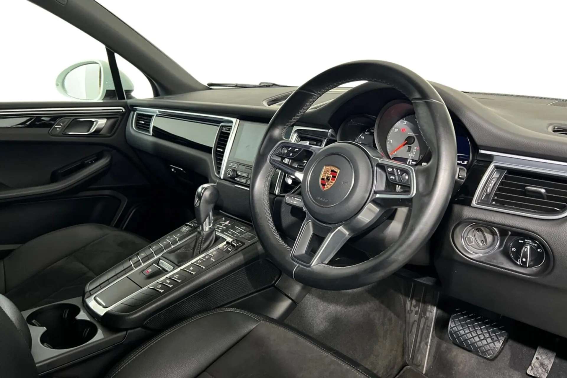 2018 PORSCHE MACAN 2018 PORSCHE MACAN