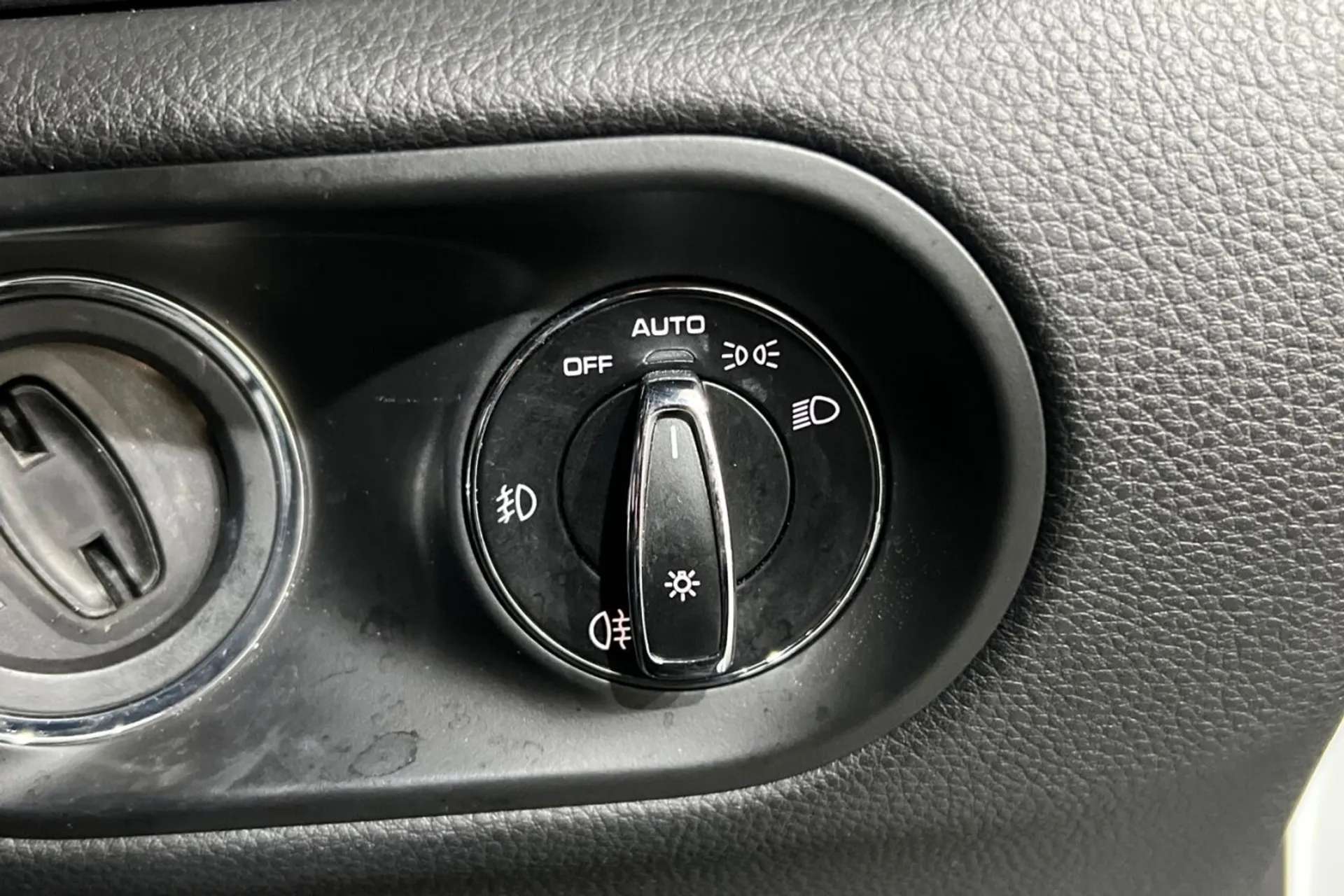 2018 PORSCHE MACAN 2018 PORSCHE MACAN