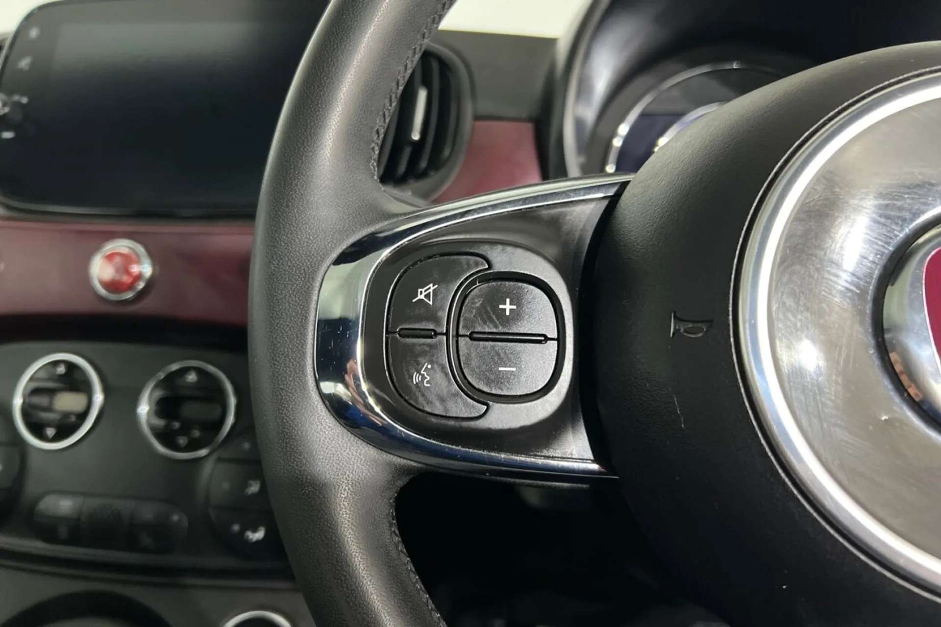 2021 FIAT 500 2021 FIAT 500