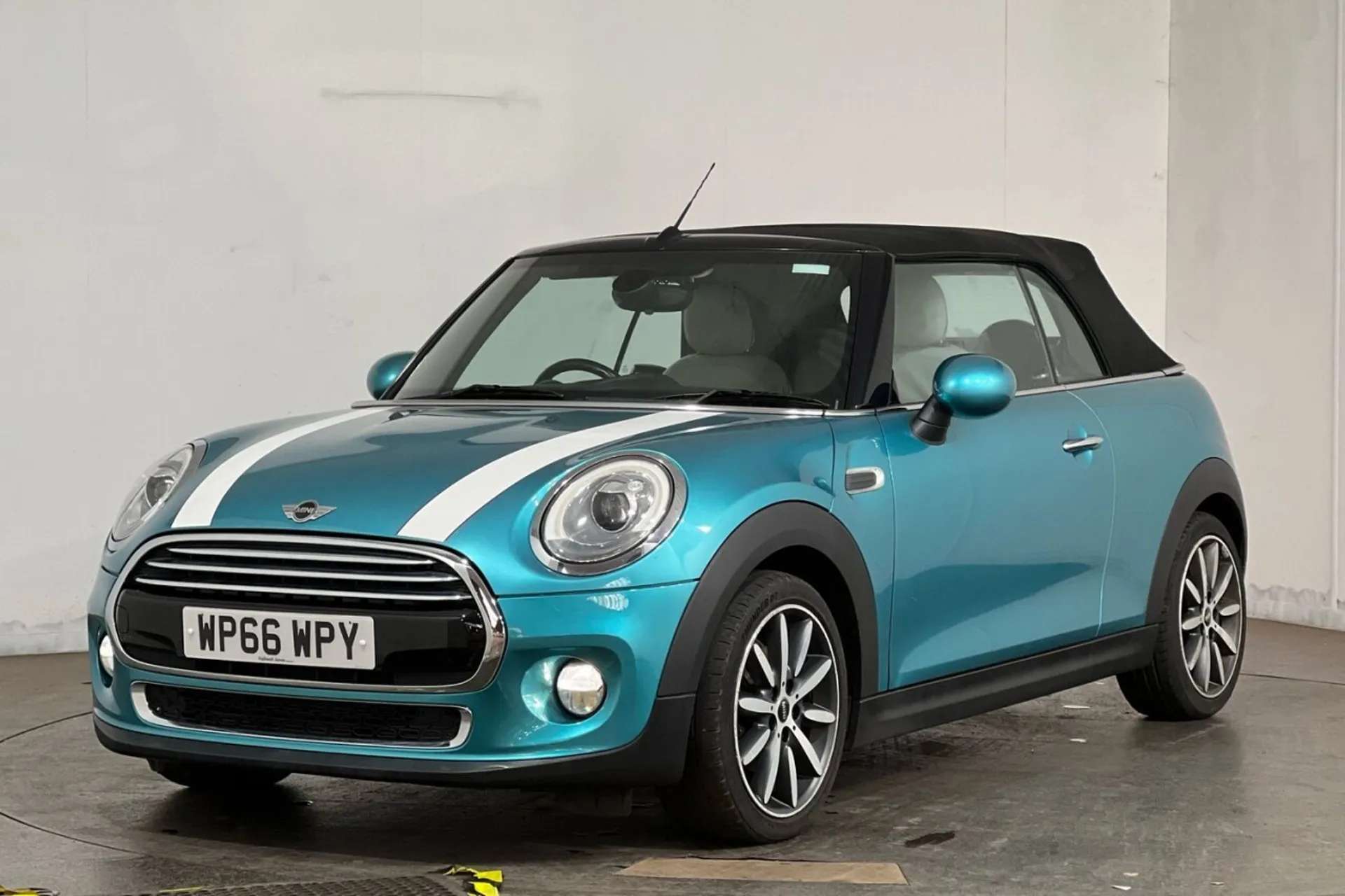 2016 MINI CONVERTIBLE 2016 MINI CONVERTIBLE