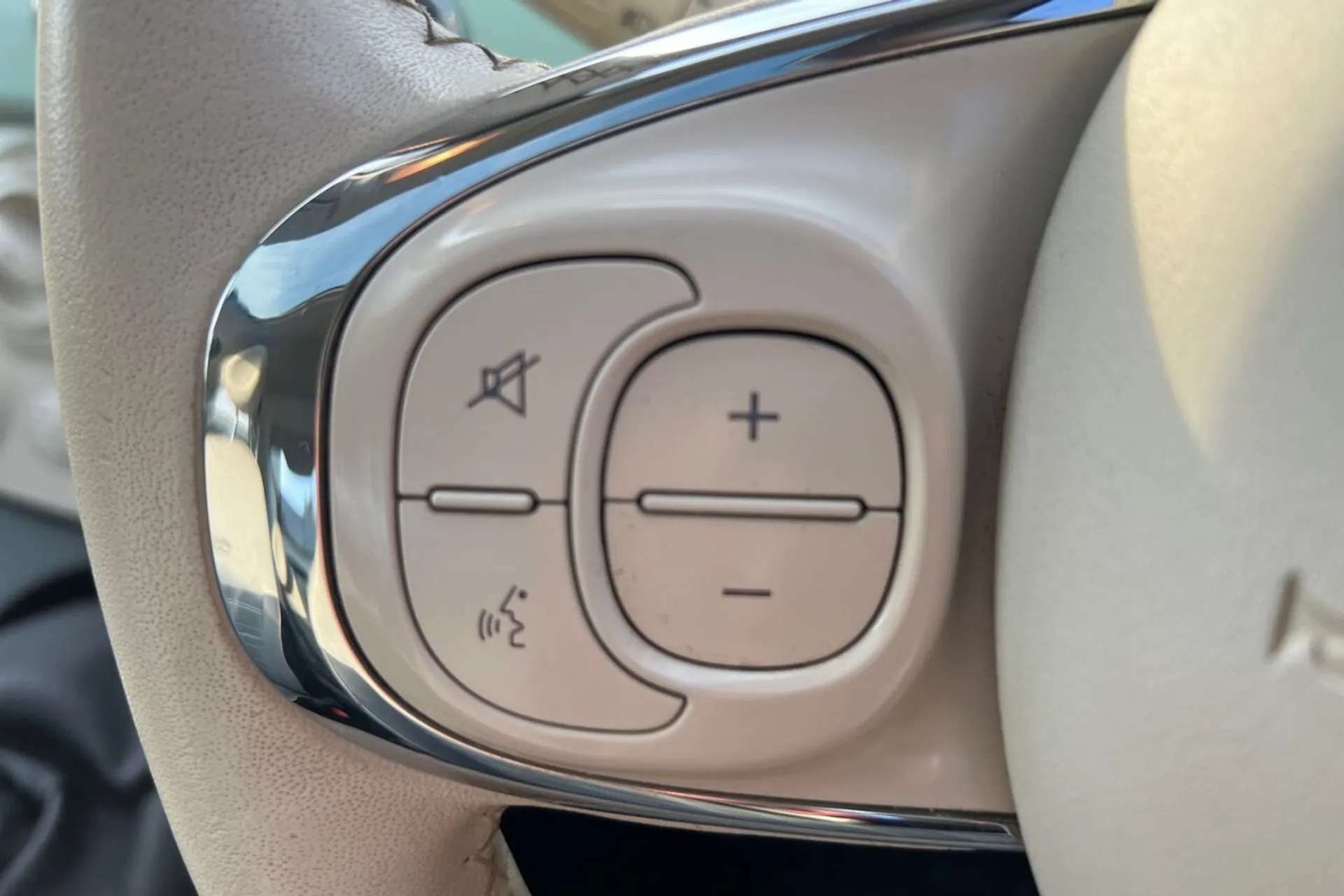 2018 FIAT 500 2018 FIAT 500