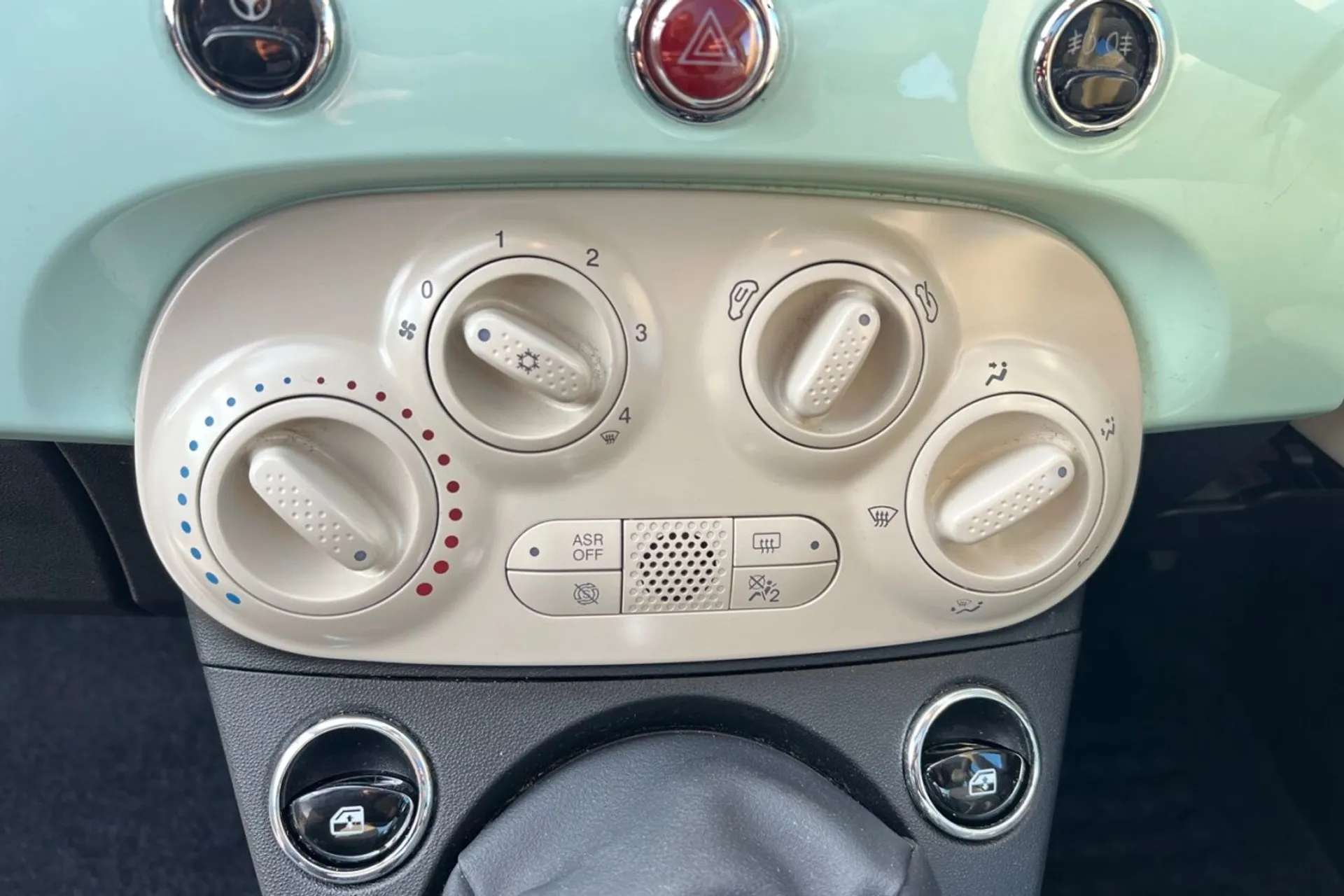 2018 FIAT 500 2018 FIAT 500