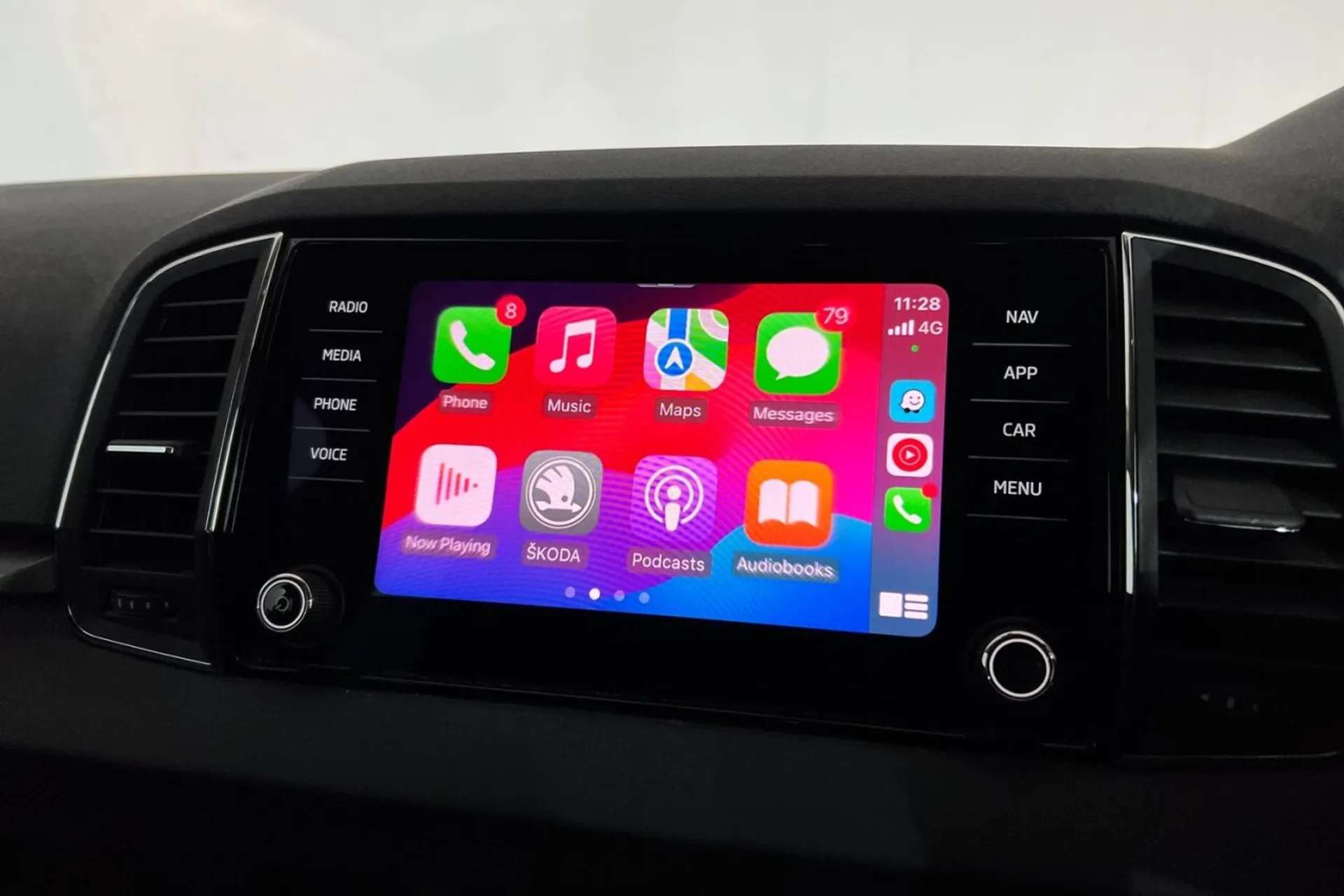 2021 SKODA KAROQ 2021 SKODA KAROQ