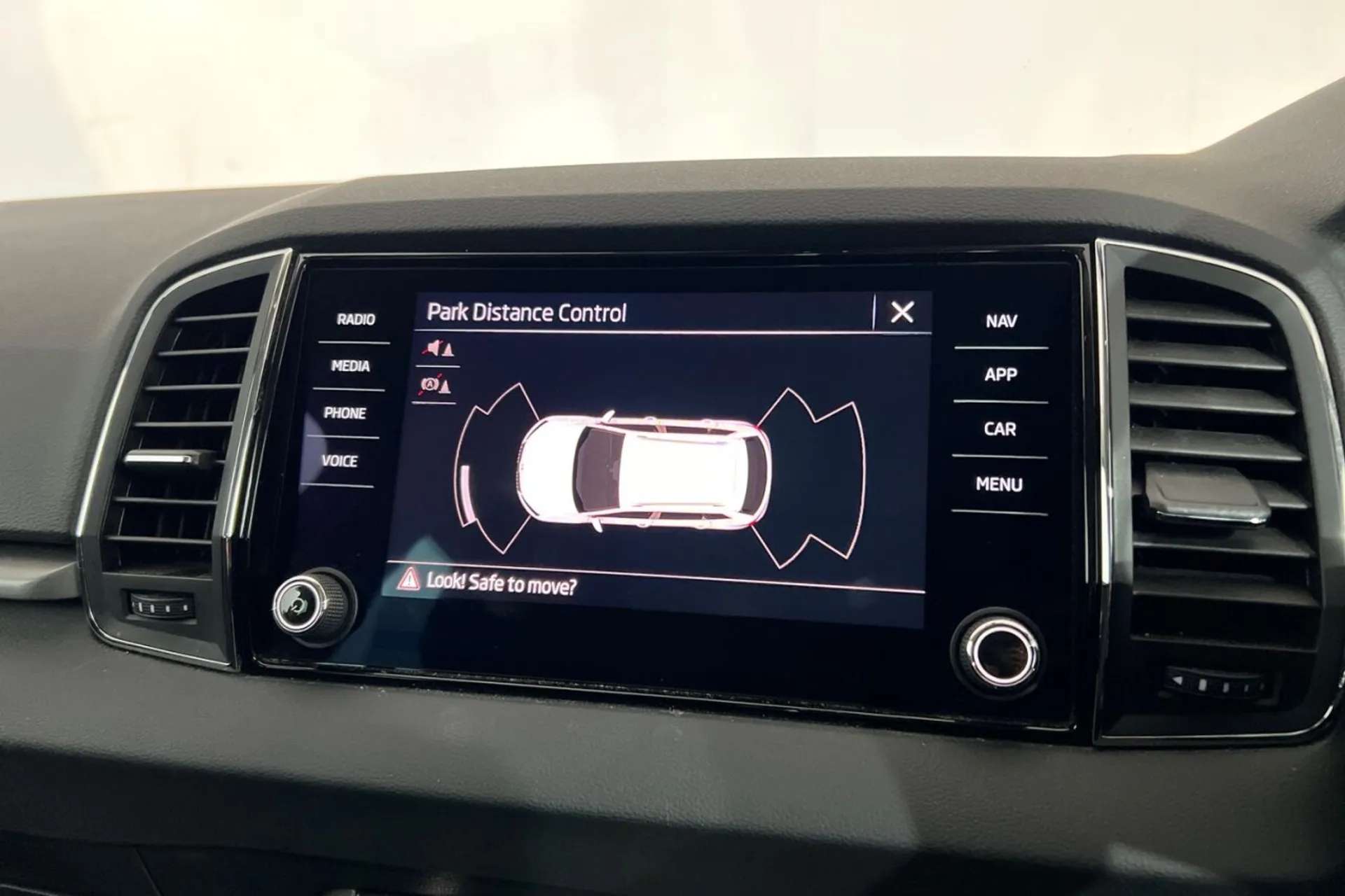 2021 SKODA KAROQ 2021 SKODA KAROQ