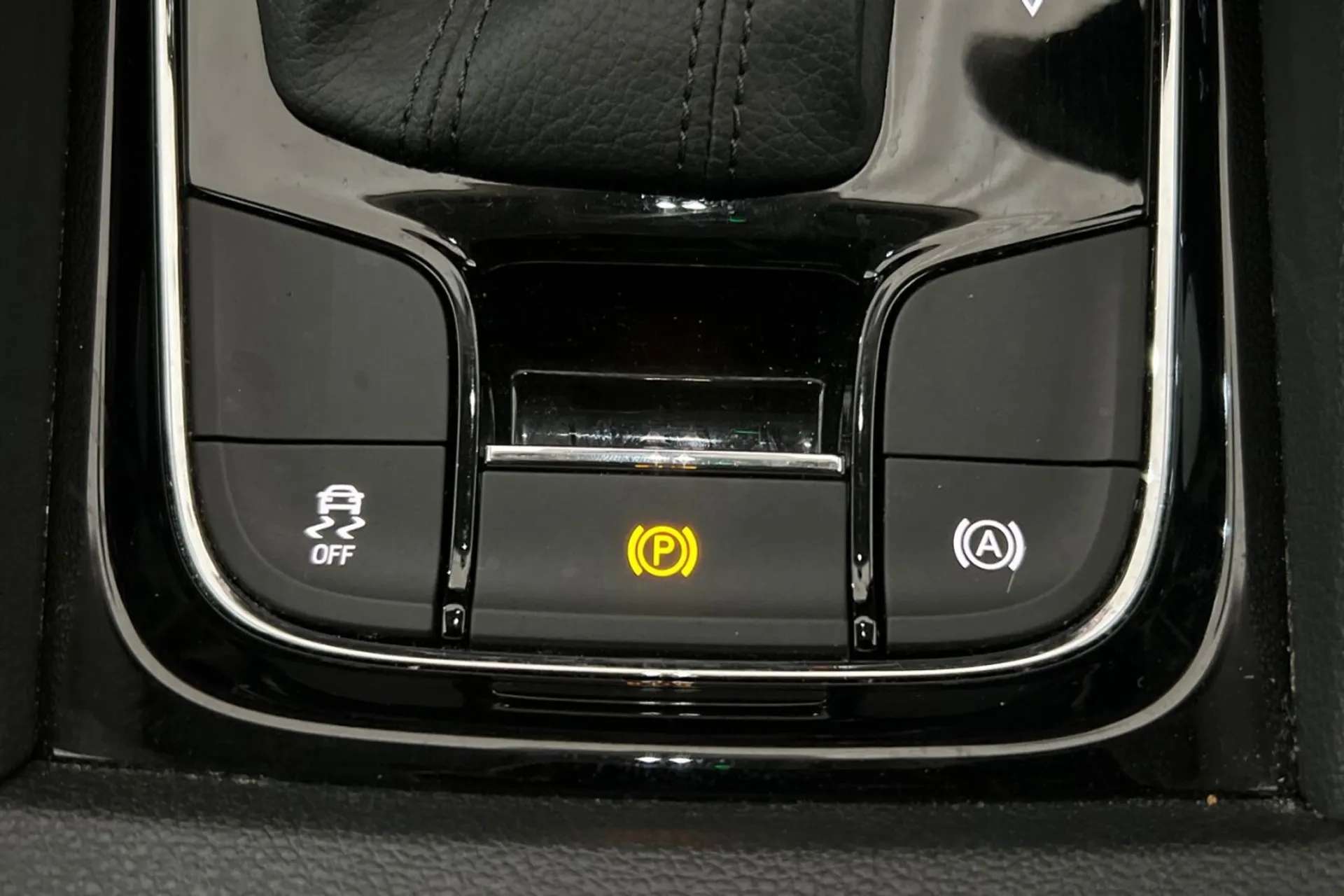 2021 SKODA KAROQ 2021 SKODA KAROQ