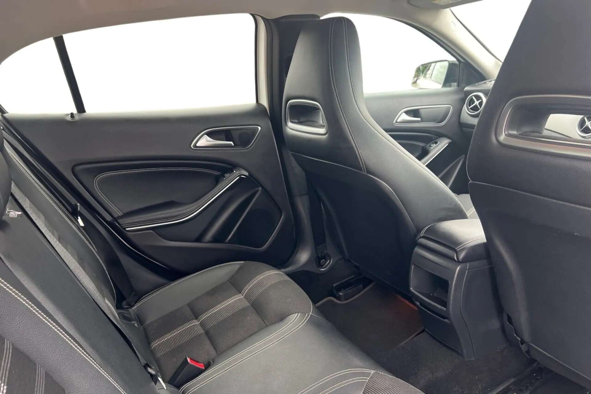 2018 MERCEDES-BENZ GLA CLASS 2018 MERCEDES-BENZ GLA CLASS