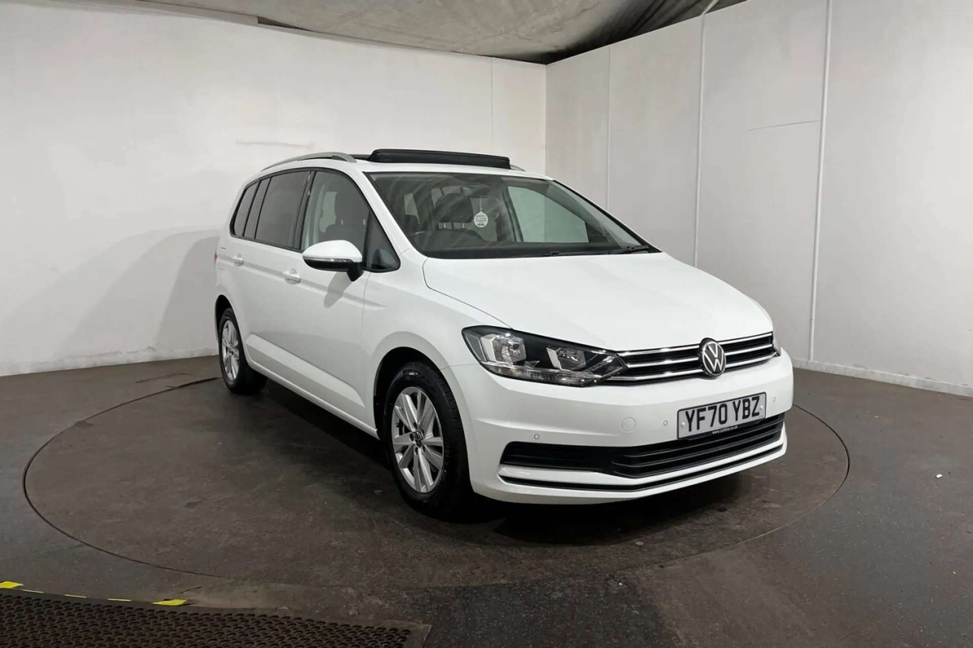 2020 VOLKSWAGEN TOURAN 2020 VOLKSWAGEN TOURAN