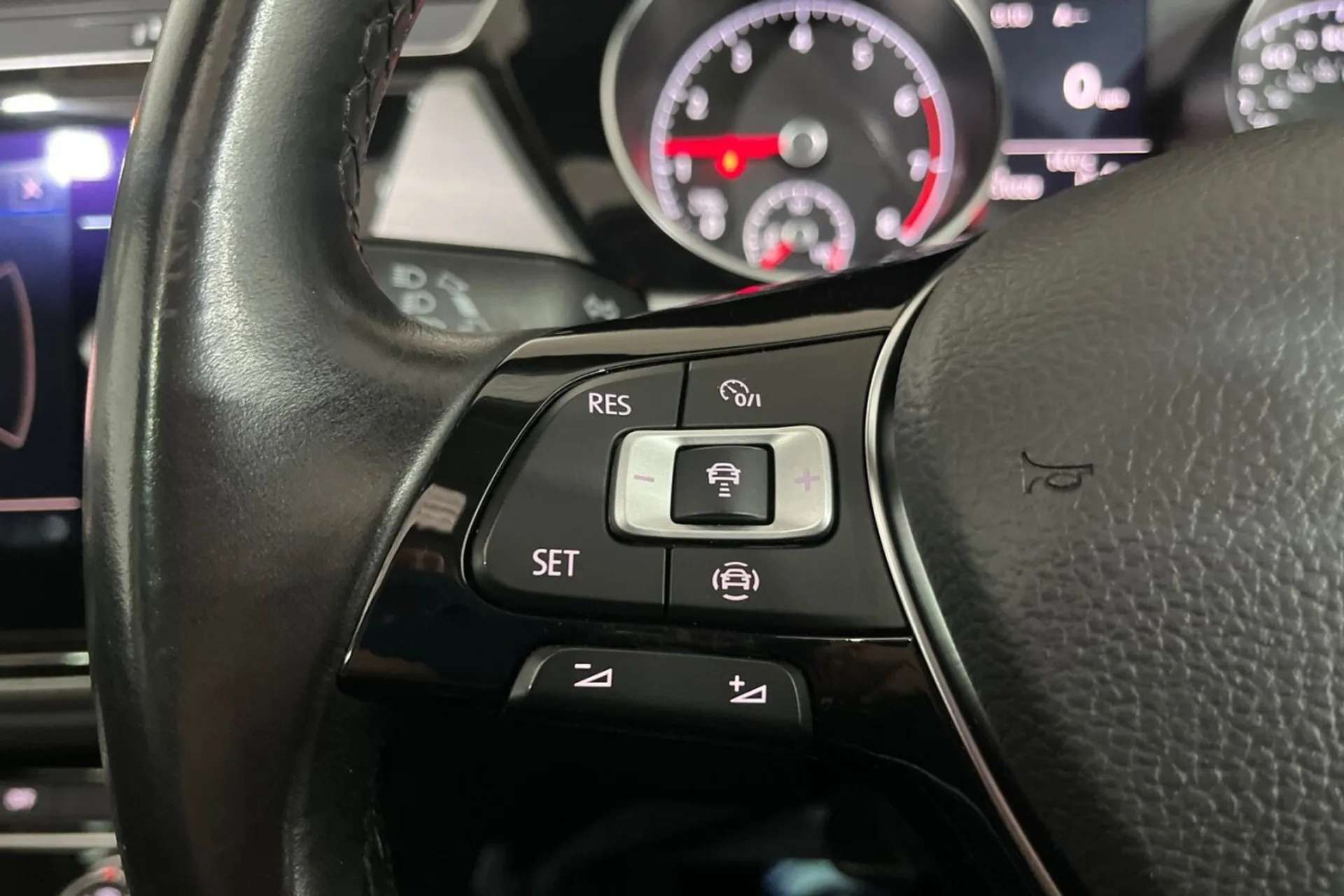 2020 VOLKSWAGEN TOURAN 2020 VOLKSWAGEN TOURAN