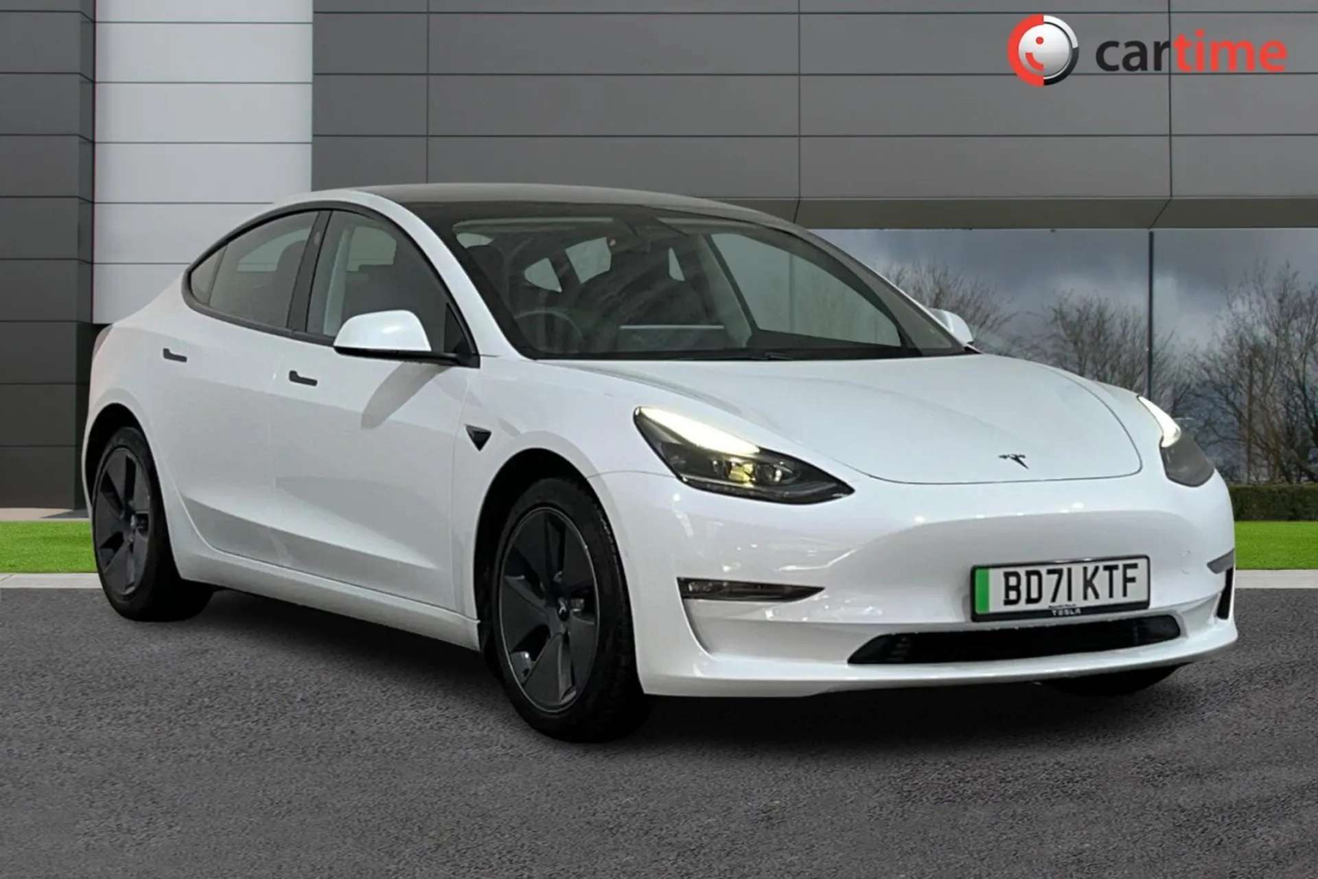 A 2021 TESLA MODEL 3 LONG RANGE AWD 4d 302 BHP Panoramic Roof, Autopilot, Full Black Leather, 15-inch touchscreen display / Sat Nav, Reverse 360 Camera / Front and Rear Pa A 2021 TESLA MODEL 3 LONG RANGE AWD 4d 302 BHP Panoramic Roof, Autopilot, Full Black Leather, 15-inch touchscreen display / Sat Nav, Reverse 360 Camera / Front and Rear Pa