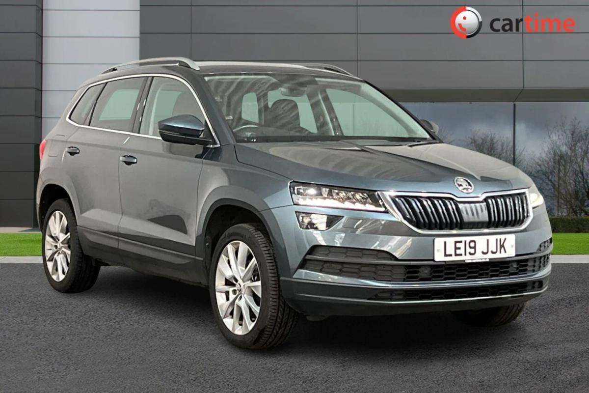 Check out this Skoda Karoq 2019 Petrol Manual