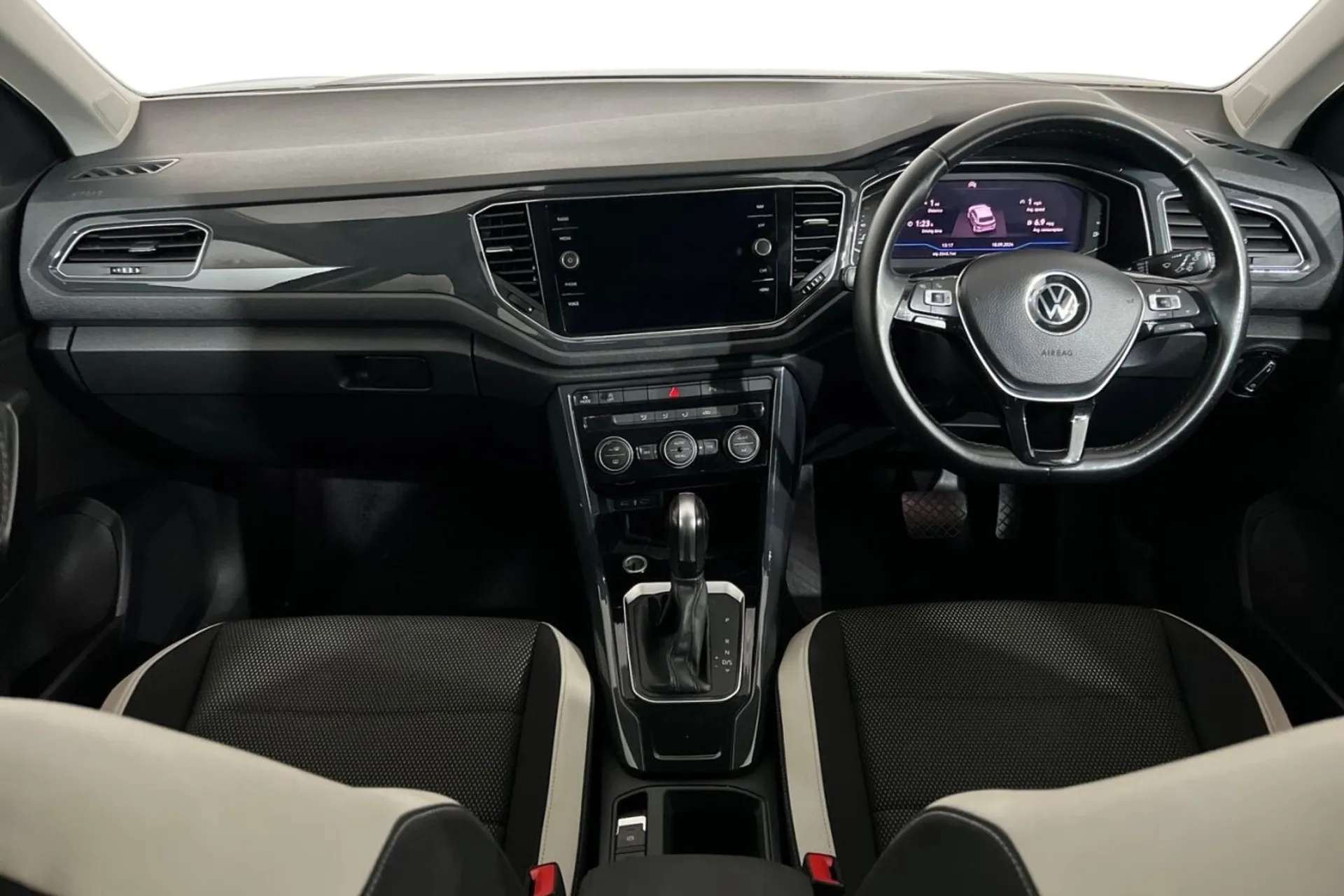 2020 VOLKSWAGEN T-ROC 2020 VOLKSWAGEN T-ROC