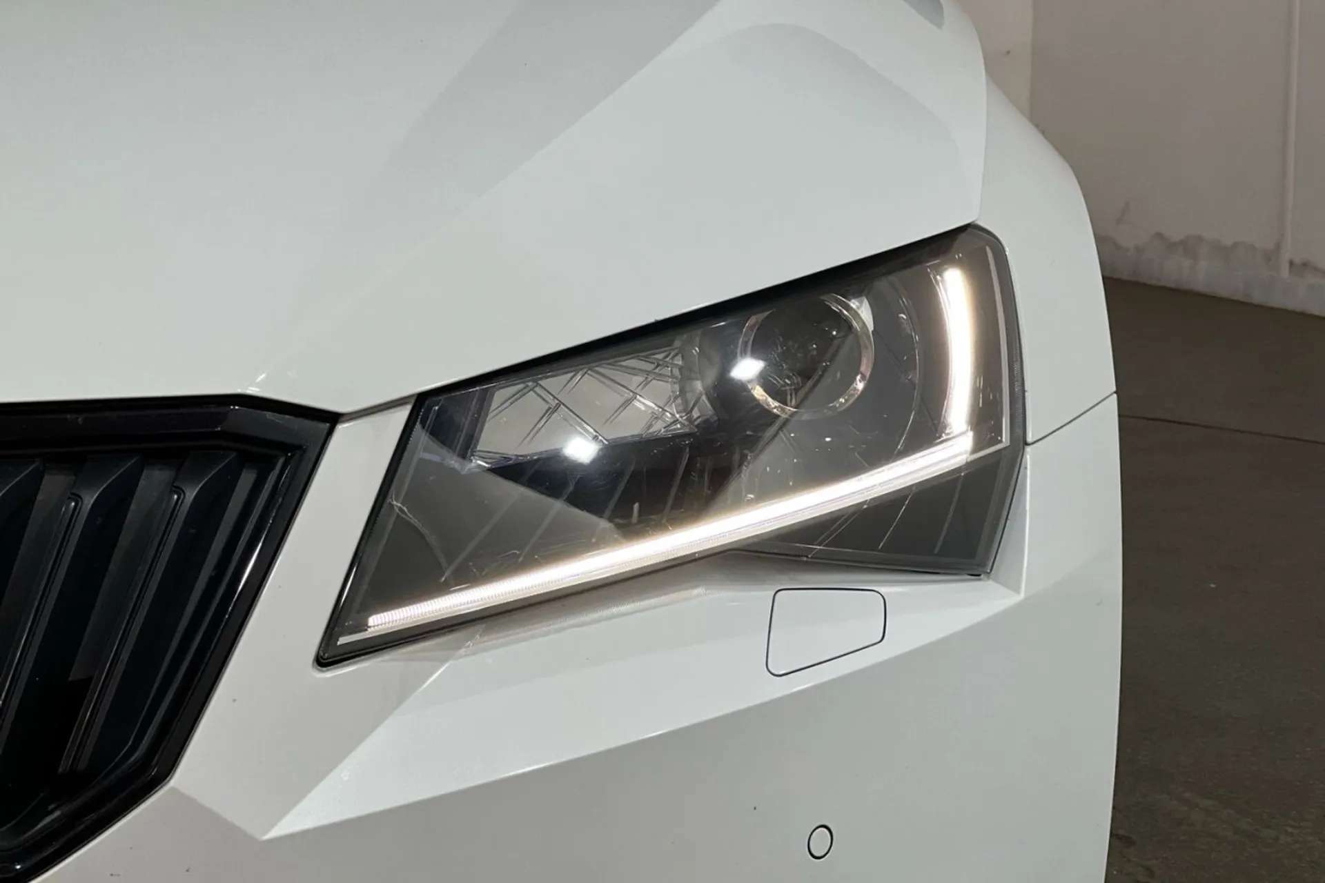 2019 SKODA SUPERB 2019 SKODA SUPERB