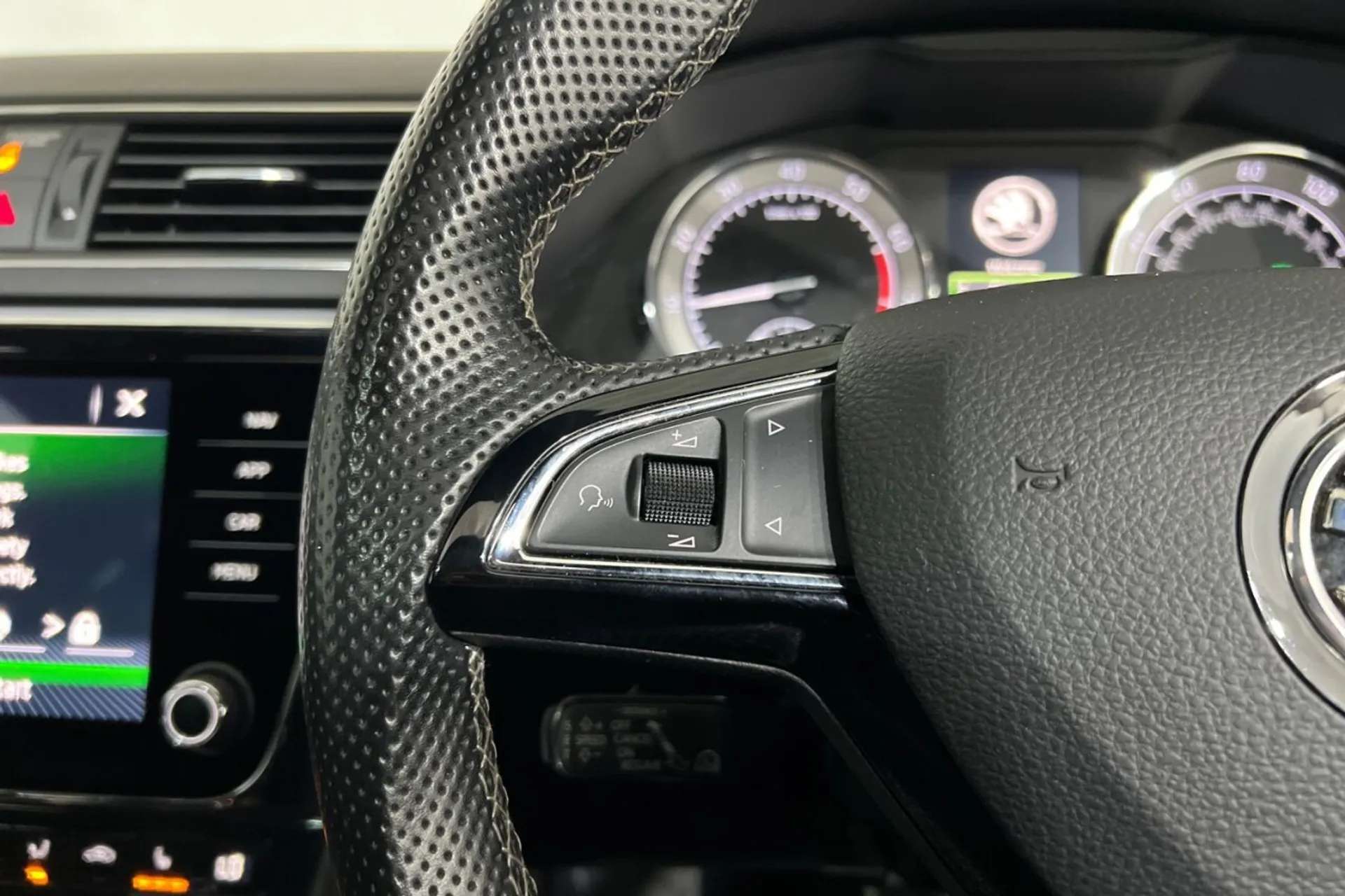 2019 SKODA SUPERB 2019 SKODA SUPERB