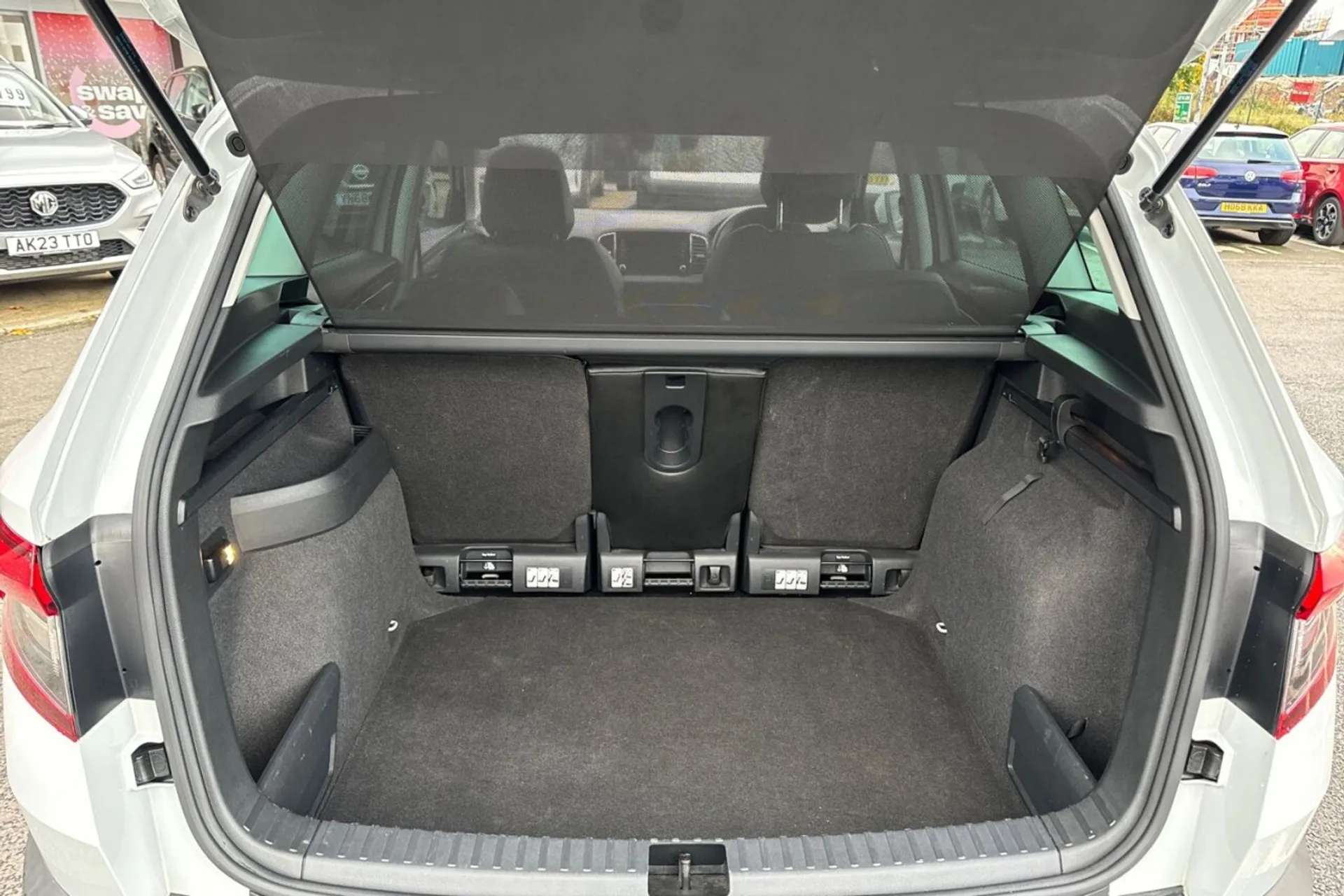 0 SKODA KAROQ 0 SKODA KAROQ