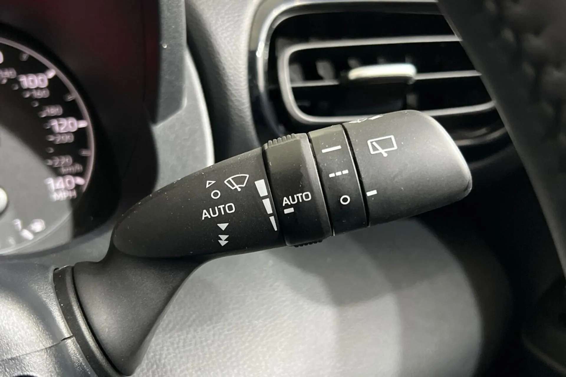 2023 TOYOTA YARIS 2023 TOYOTA YARIS