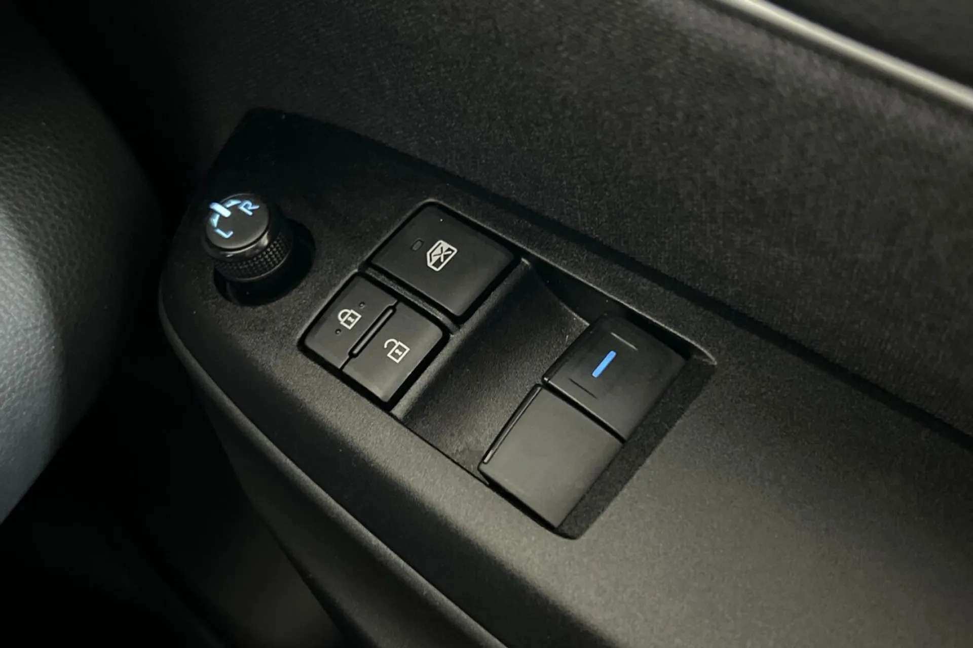 2023 TOYOTA YARIS 2023 TOYOTA YARIS