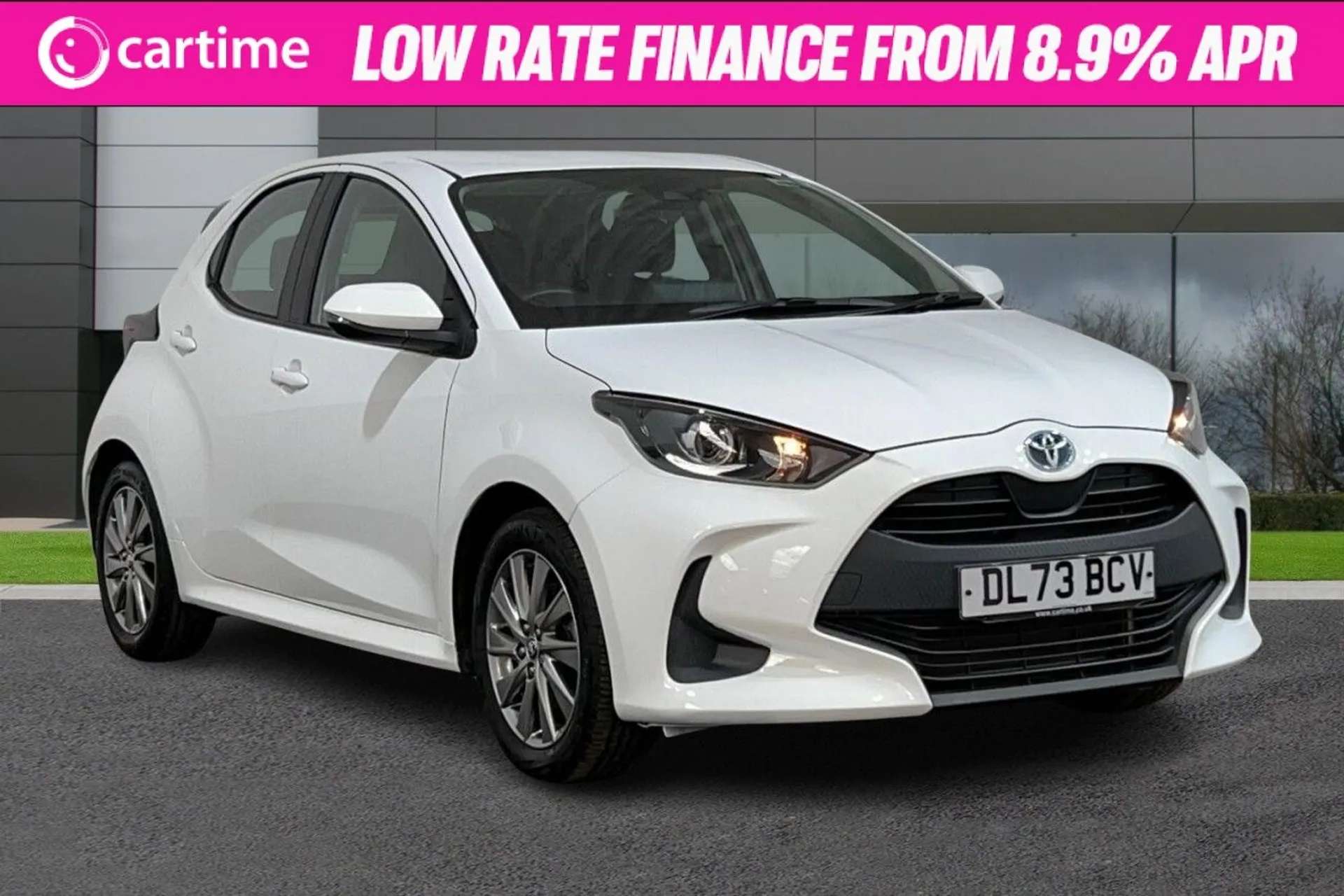 A 2023 TOYOTA YARIS 1.5 ICON FHEV 5d 114 BHP Auto Air Conditioning, Bluetooth Connectivity, 7-Inch Media Display, Auto Wipers, Four Speakers 16in Alloys / Pure White A 2023 TOYOTA YARIS 1.5 ICON FHEV 5d 114 BHP Auto Air Conditioning, Bluetooth Connectivity, 7-Inch Media Display, Auto Wipers, Four Speakers 16in Alloys / Pure White