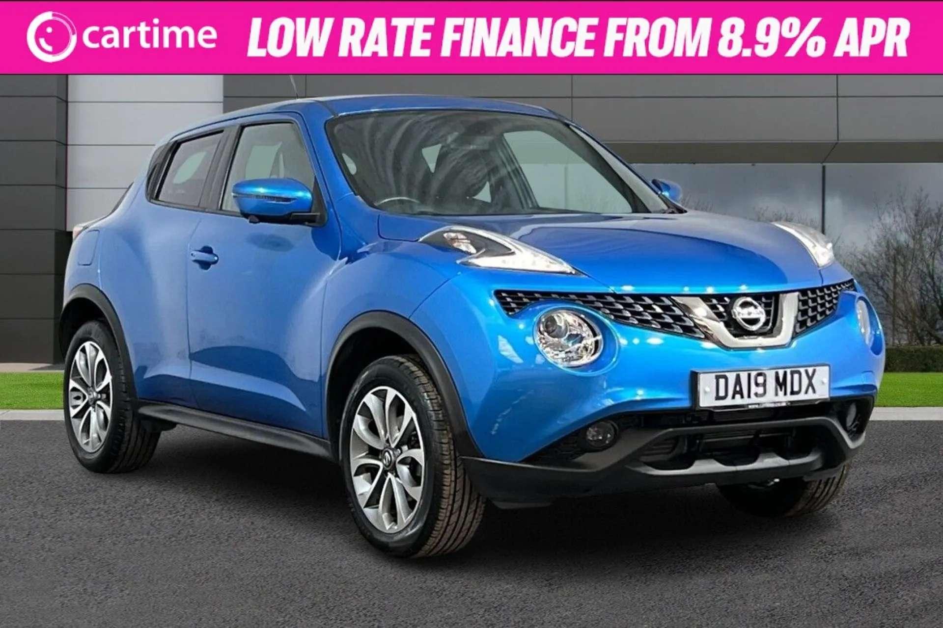 A 2019 NISSAN JUKE 1.6 TEKNA XTRONIC 5d 112 BHP 360 Degree Camera, DAB Radio, Power Fold Mirrors, Climate Control, Heated Front Seats 18in Alloys, Vivid Blue A 2019 NISSAN JUKE 1.6 TEKNA XTRONIC 5d 112 BHP 360 Degree Camera, DAB Radio, Power Fold Mirrors, Climate Control, Heated Front Seats 18in Alloys, Vivid Blue