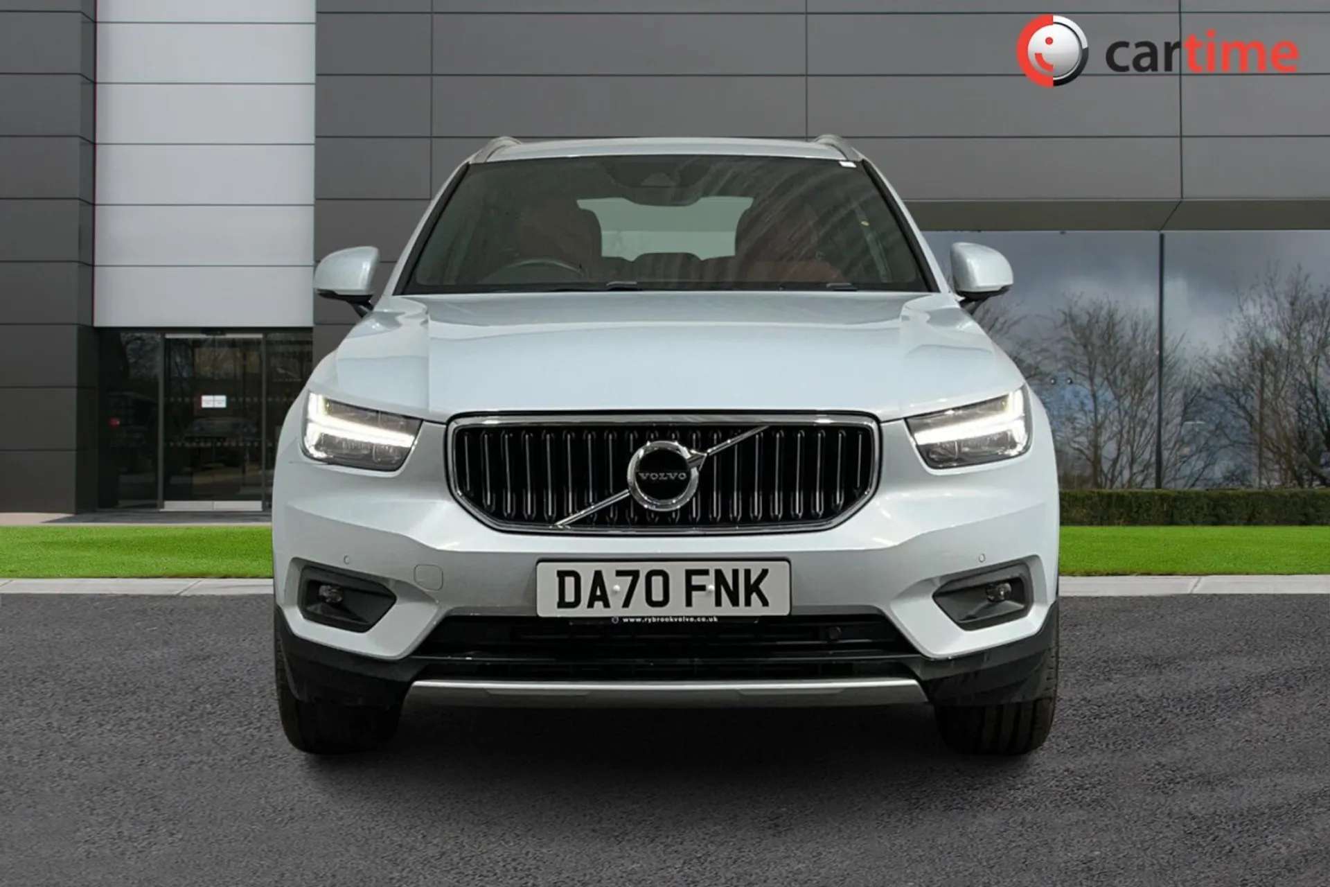 0 VOLVO XC40 0 VOLVO XC40