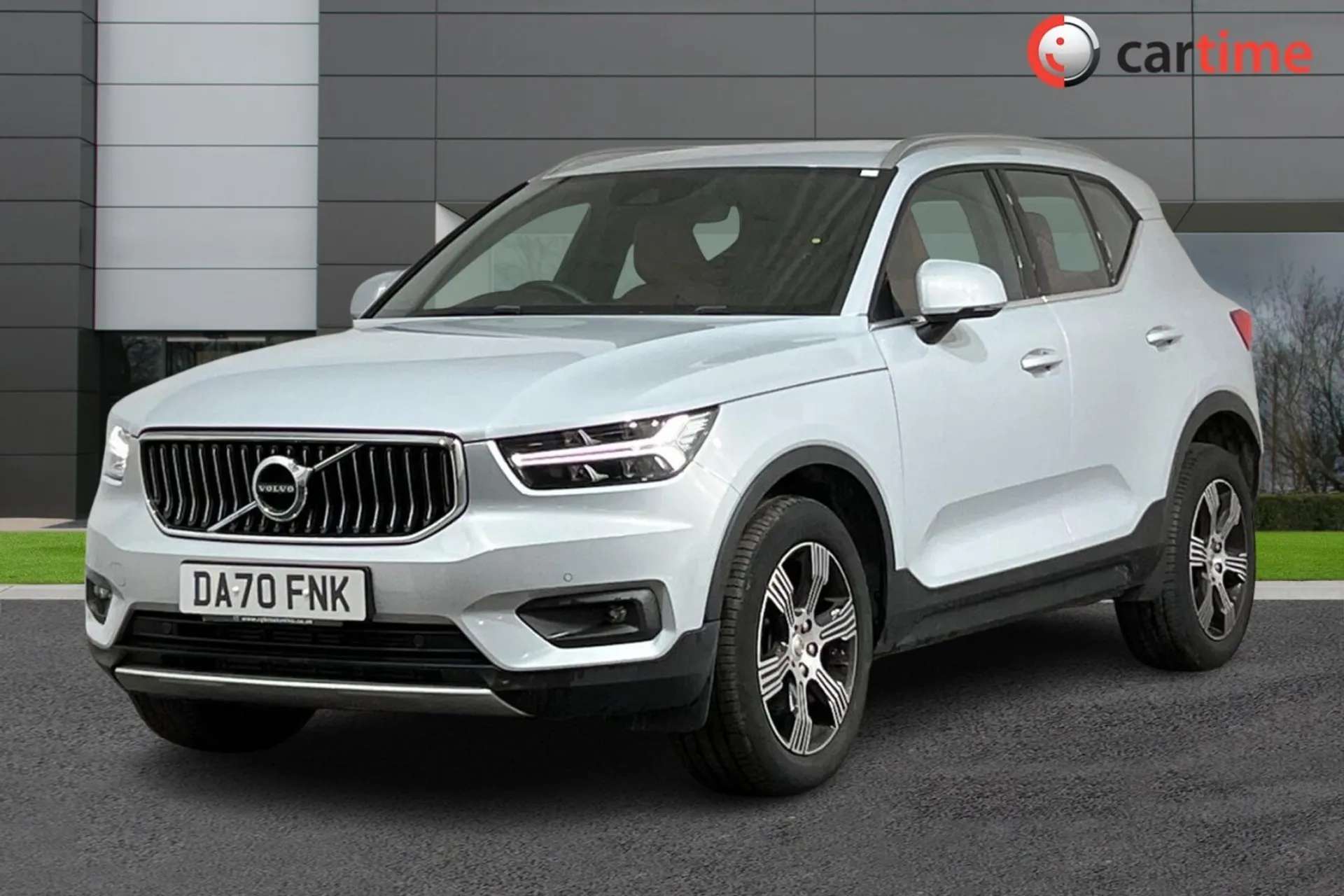 0 VOLVO XC40 0 VOLVO XC40
