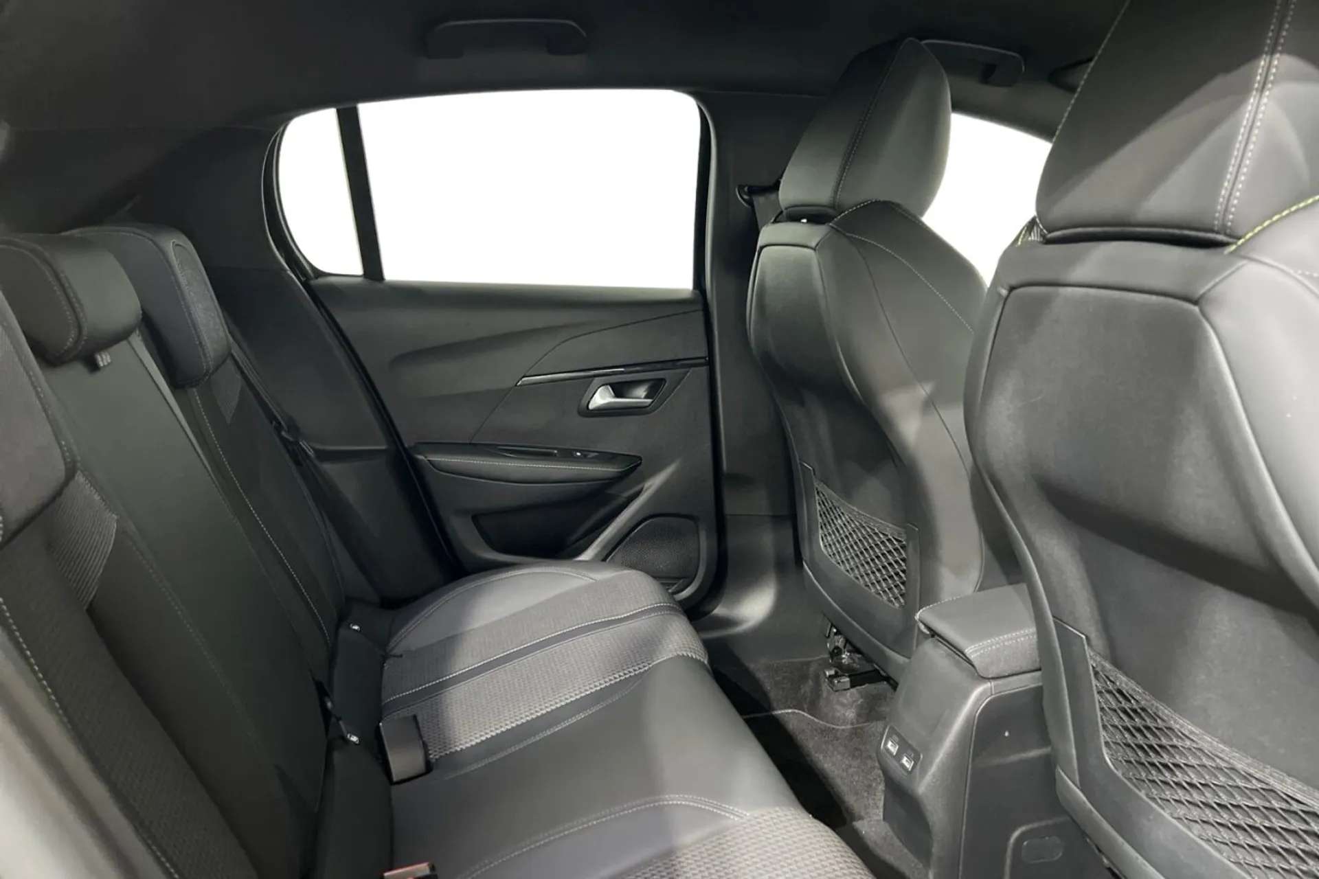 2023 PEUGEOT 208 2023 PEUGEOT 208