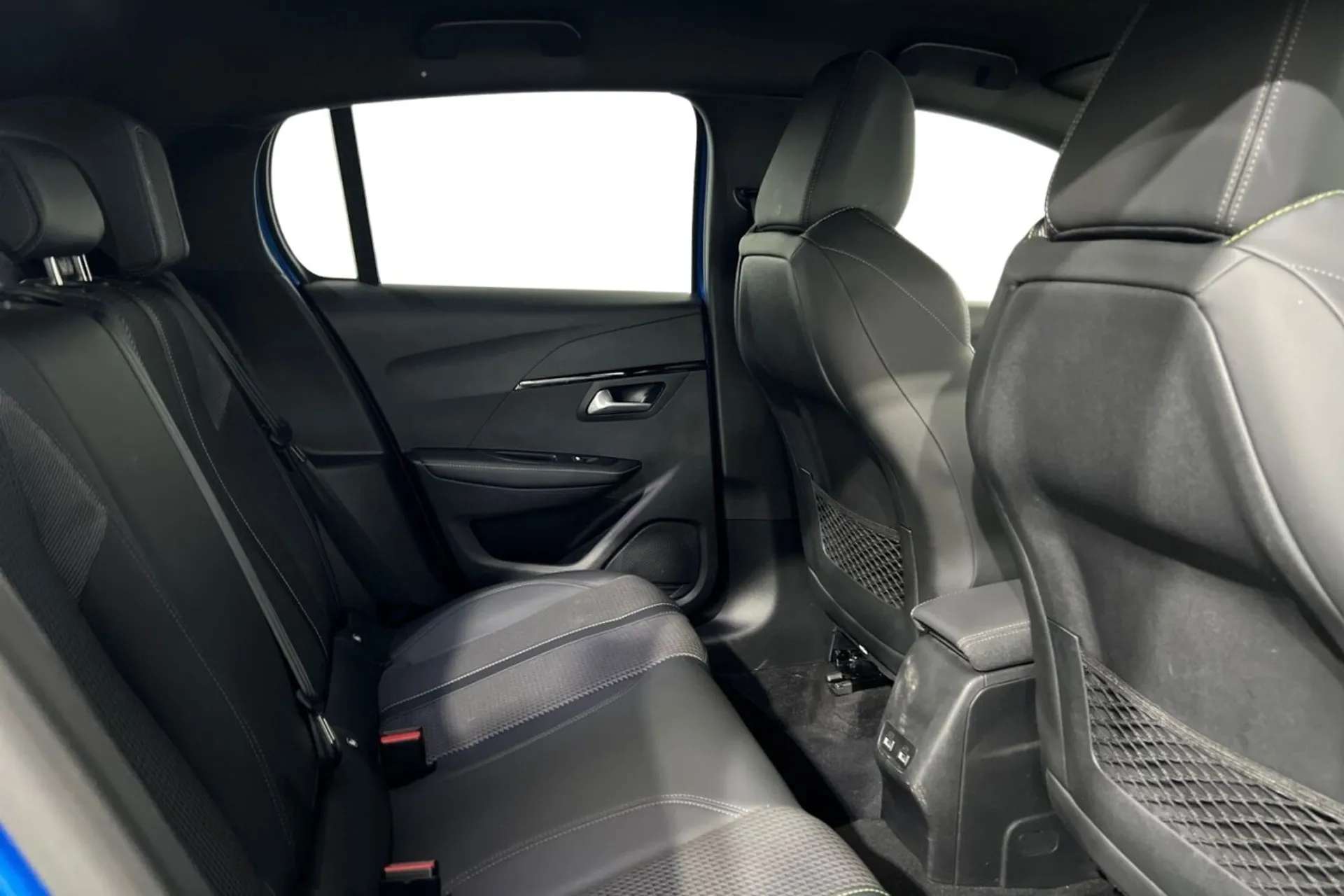 2023 PEUGEOT 208 2023 PEUGEOT 208