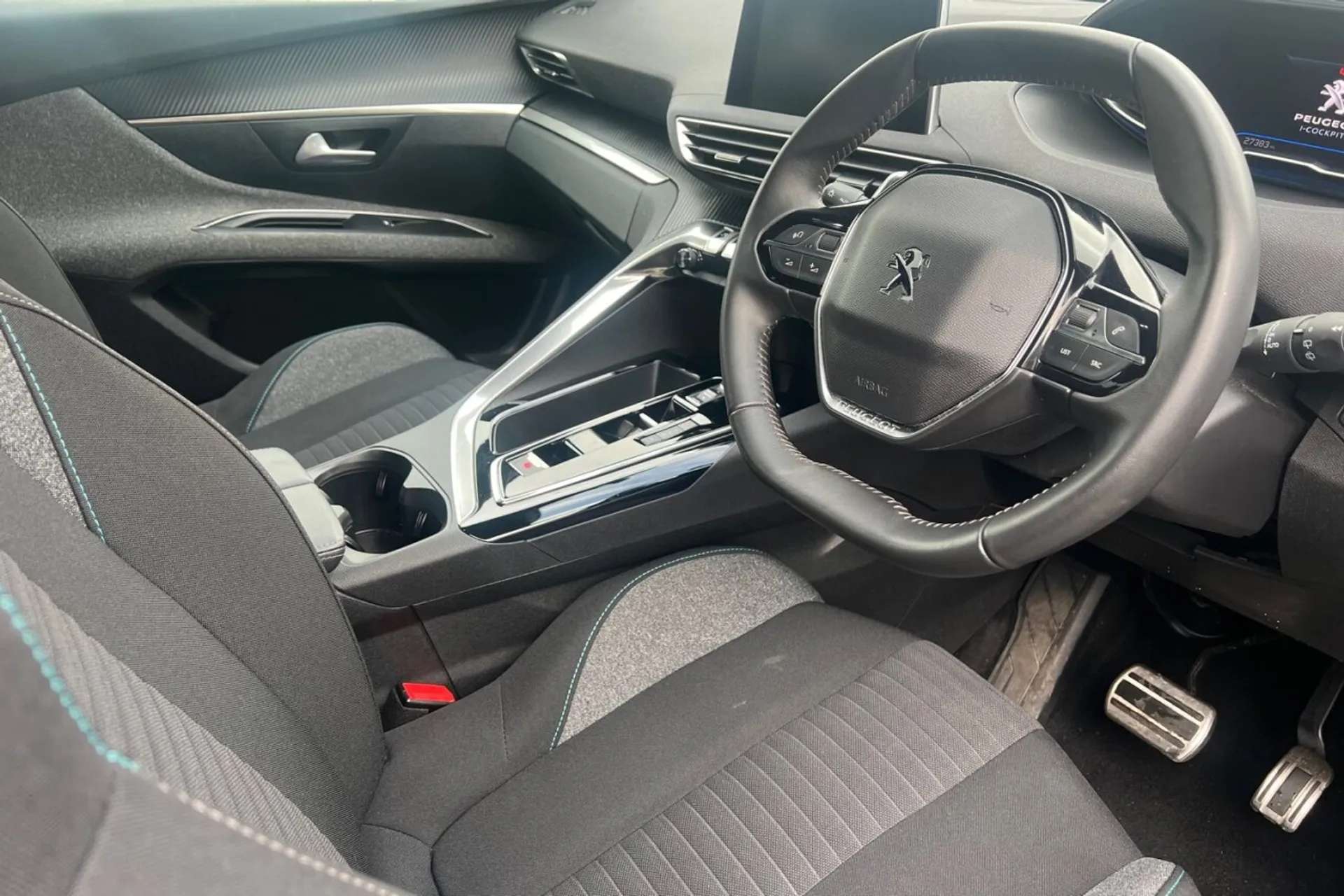 2023 PEUGEOT 5008 2023 PEUGEOT 5008