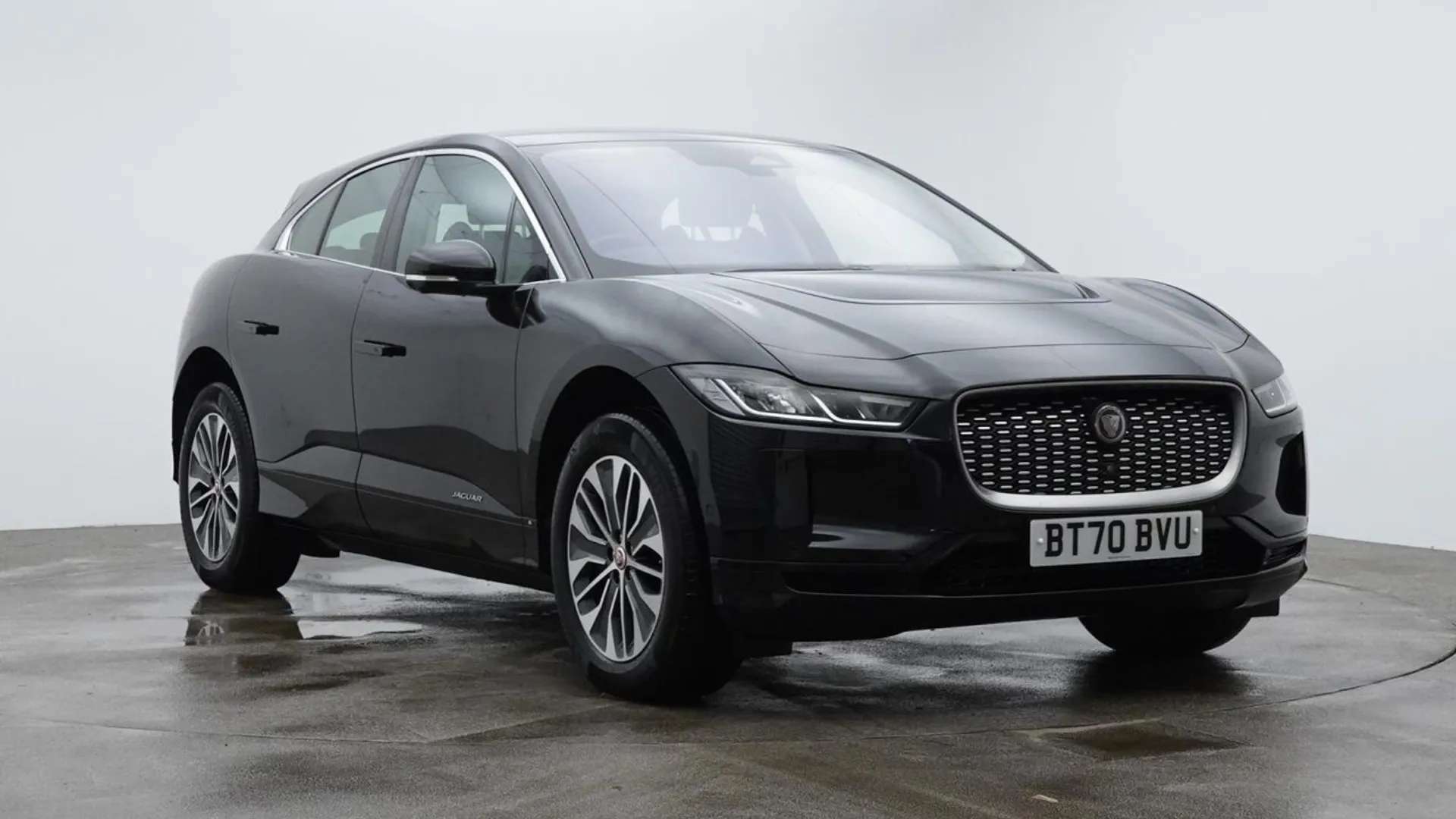 A 0 JAGUAR I-PACE S 5d 395 BHP 10-Inch Touch Media, Heated Seats, Heated Steering Wheel, Sat Nav, Parking Sensors Santorini Black, 18-Inch Alloys A 0 JAGUAR I-PACE S 5d 395 BHP 10-Inch Touch Media, Heated Seats, Heated Steering Wheel, Sat Nav, Parking Sensors Santorini Black, 18-Inch Alloys