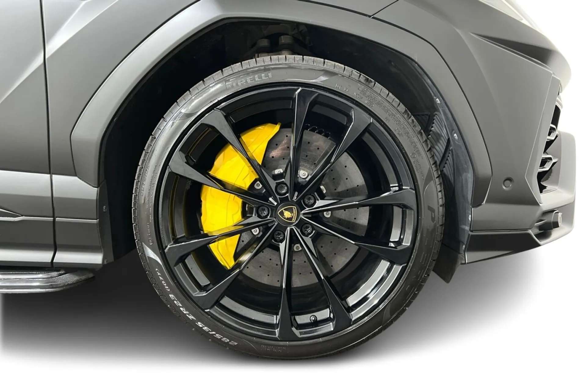 0 LAMBORGHINI URUS 0 LAMBORGHINI URUS