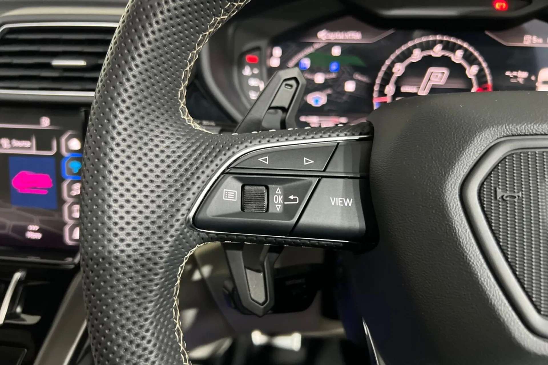 0 LAMBORGHINI URUS 0 LAMBORGHINI URUS