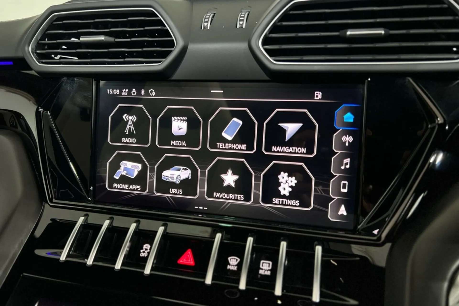 0 LAMBORGHINI URUS 0 LAMBORGHINI URUS