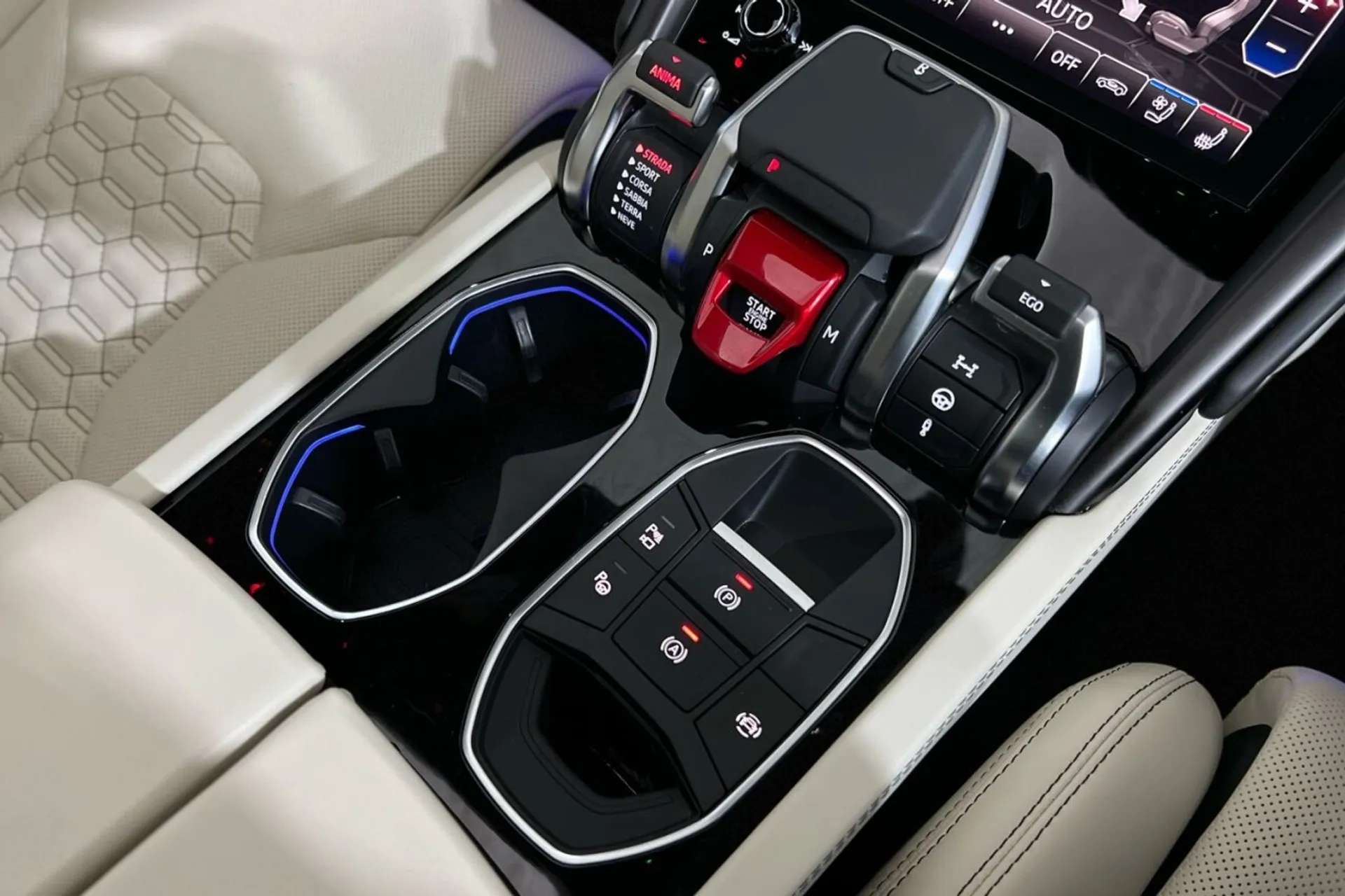 0 LAMBORGHINI URUS 0 LAMBORGHINI URUS