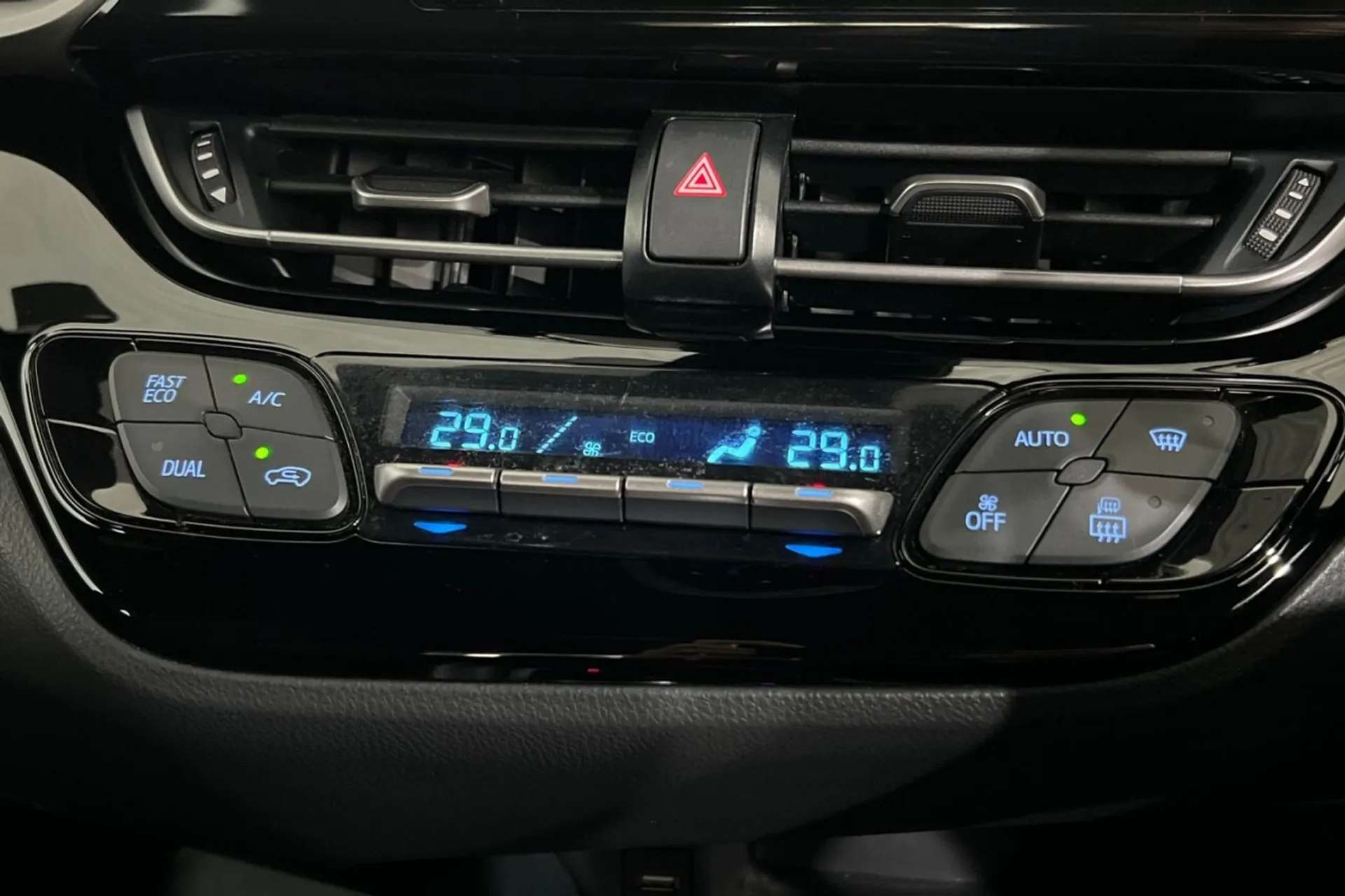 2022 TOYOTA CHR 2022 TOYOTA CHR