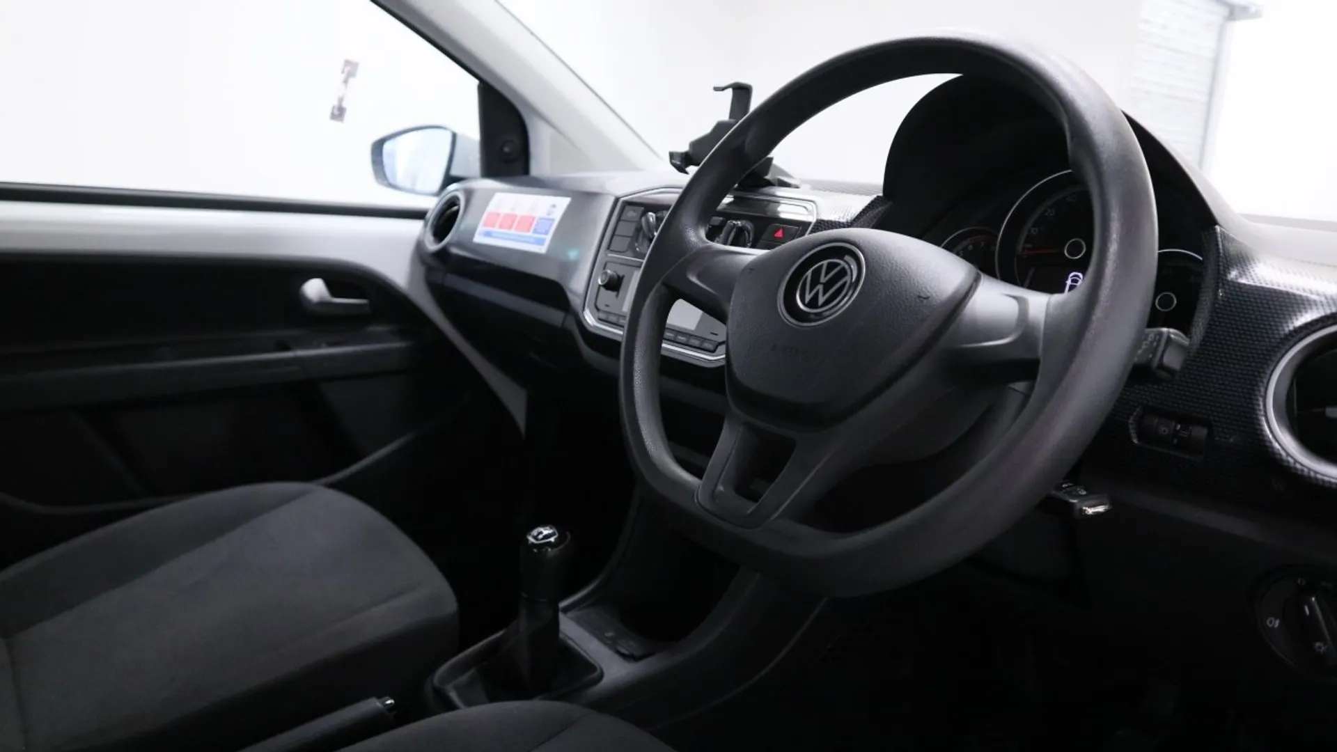 2021 VOLKSWAGEN UP 2021 VOLKSWAGEN UP