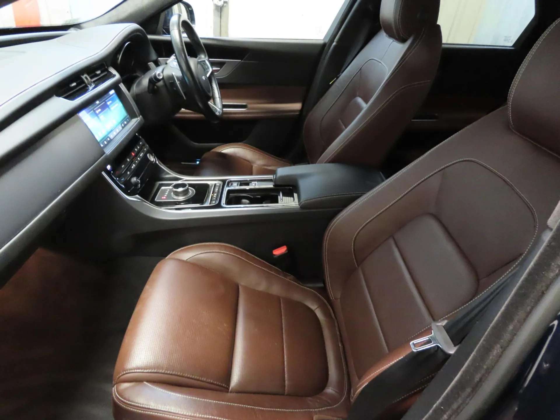 0 JAGUAR XF 0 JAGUAR XF