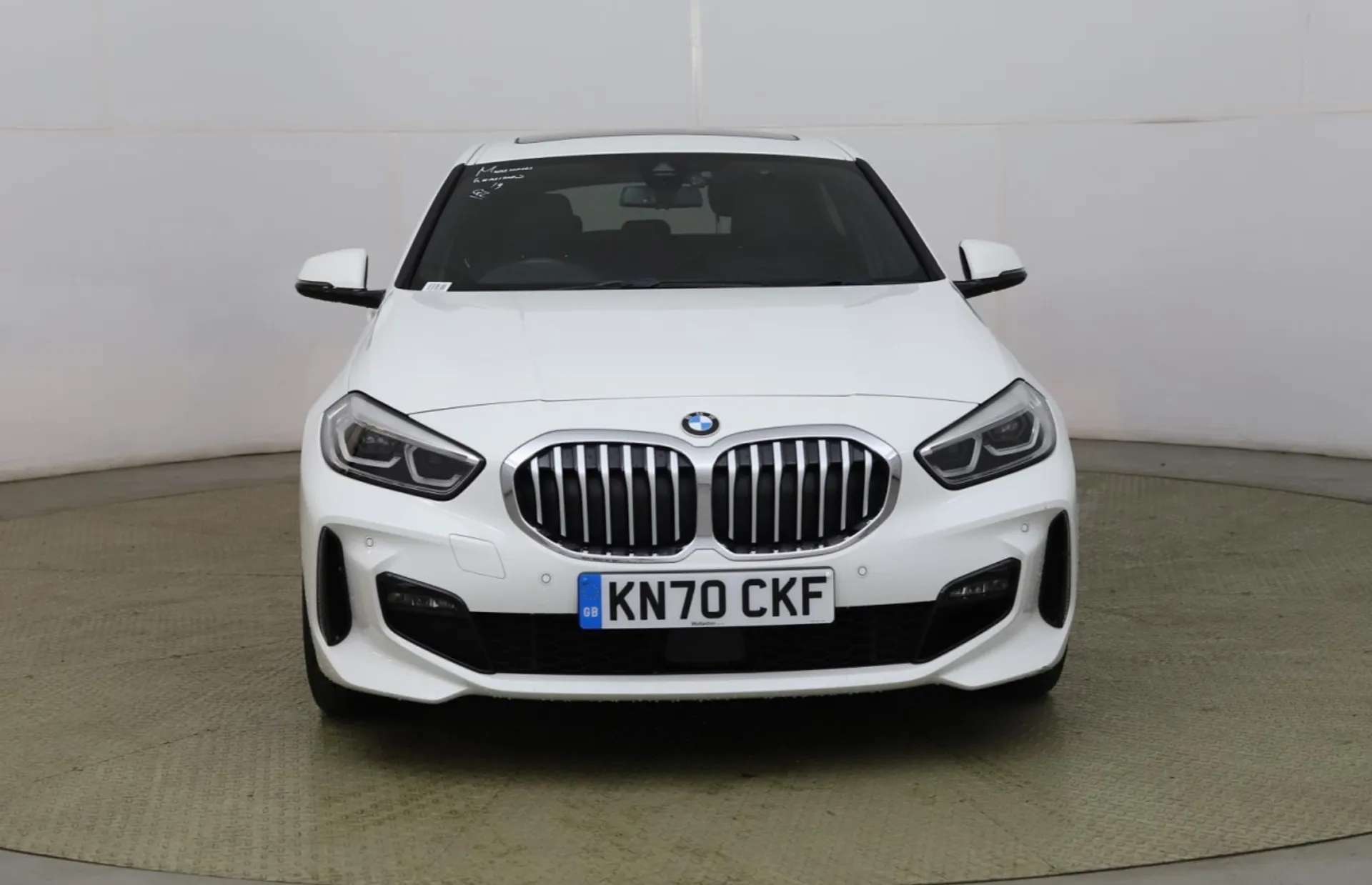 A 2020 BMW 1 SERIES 1.5 118I M SPORT 5d 139 BHP 8.8in Sat Nav, 10.3in Active Display, Apple CarPlay / Android Auto, Park Sensors, DAB / Bluetooth Alpine White, Leather Se A 2020 BMW 1 SERIES 1.5 118I M SPORT 5d 139 BHP 8.8in Sat Nav, 10.3in Active Display, Apple CarPlay / Android Auto, Park Sensors, DAB / Bluetooth Alpine White, Leather Se