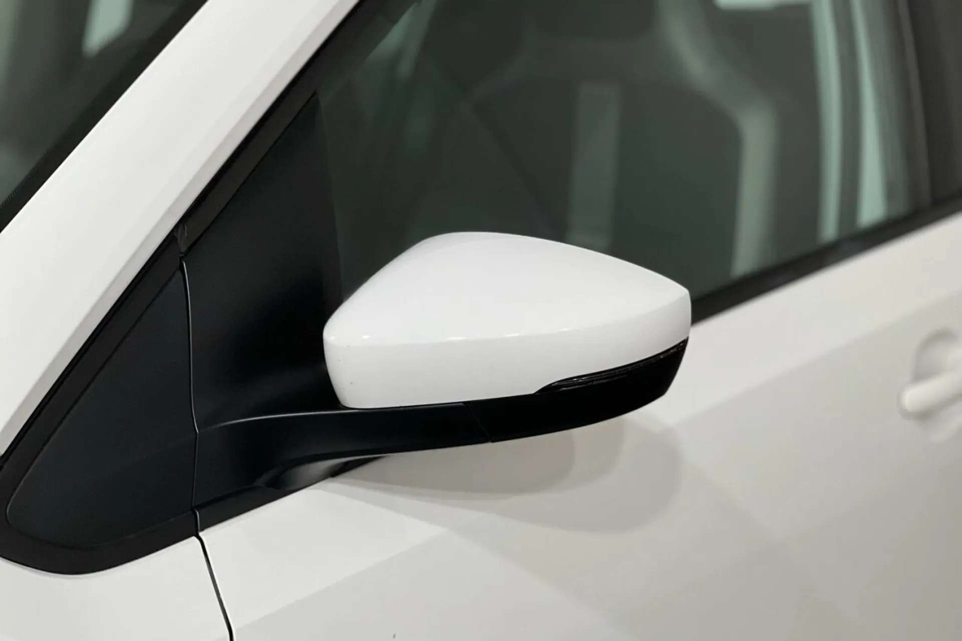 2017 VOLKSWAGEN UP 2017 VOLKSWAGEN UP