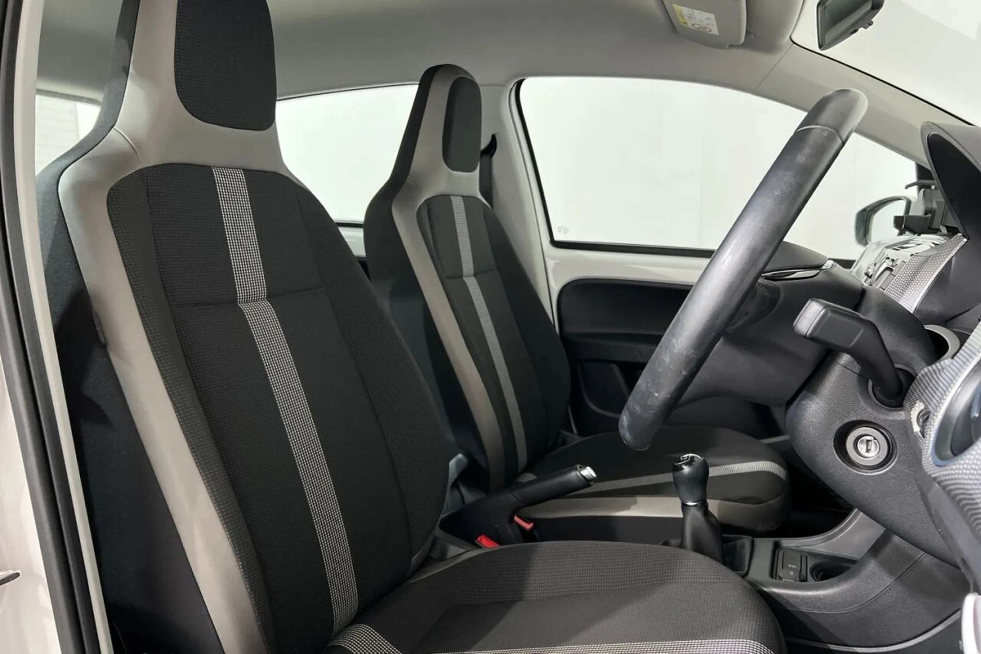 2017 VOLKSWAGEN UP 2017 VOLKSWAGEN UP