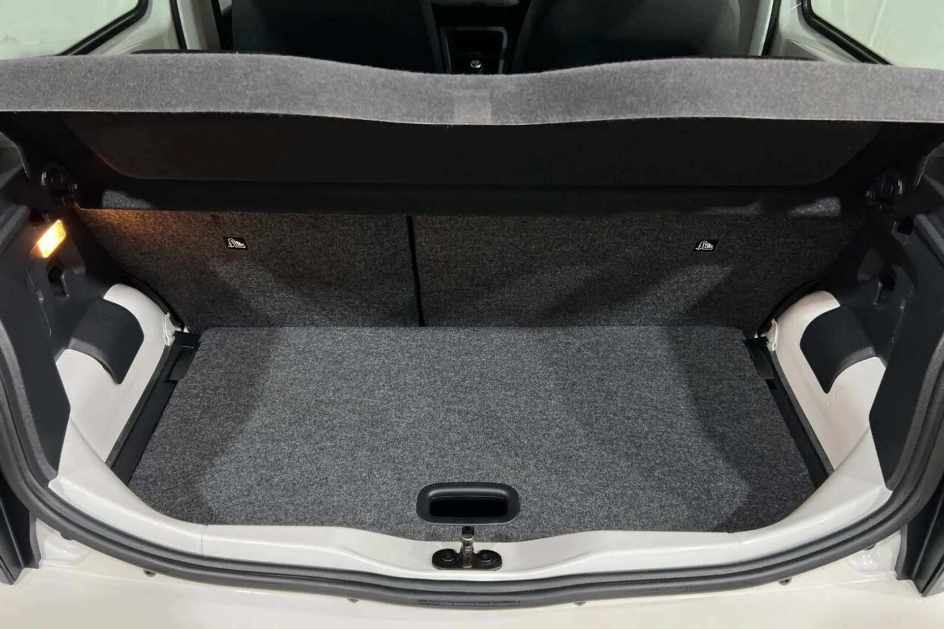 2017 VOLKSWAGEN UP 2017 VOLKSWAGEN UP