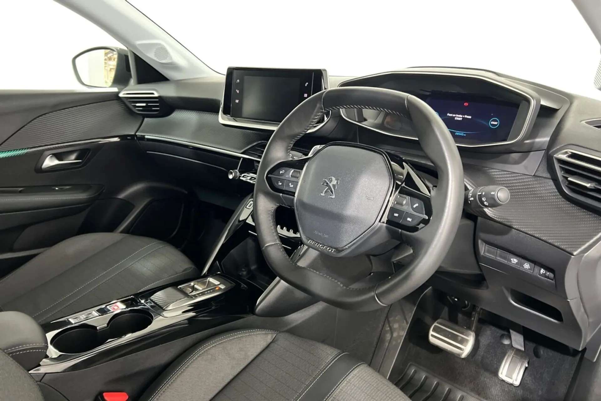 0 PEUGEOT 208 0 PEUGEOT 208