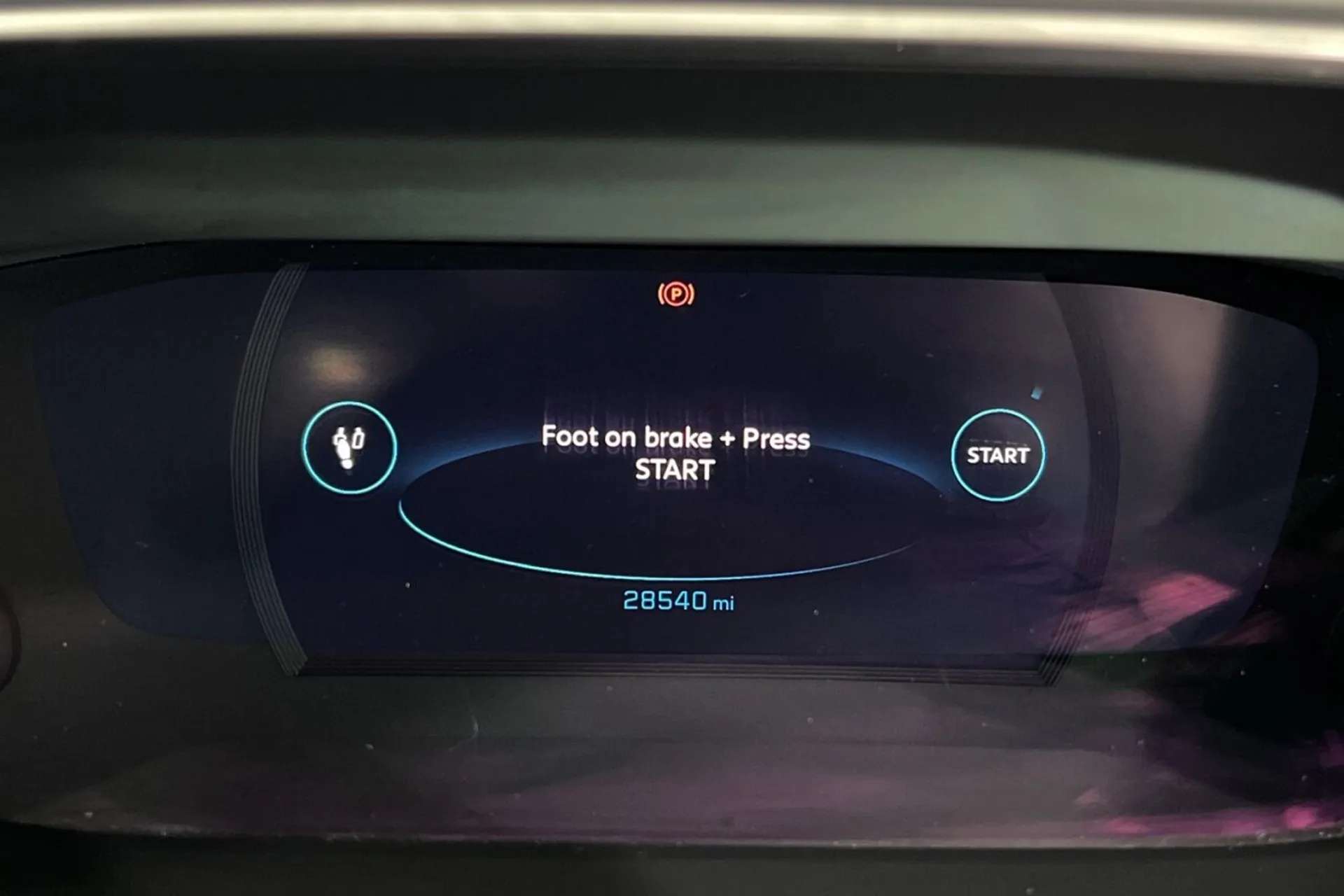 0 PEUGEOT 208 0 PEUGEOT 208