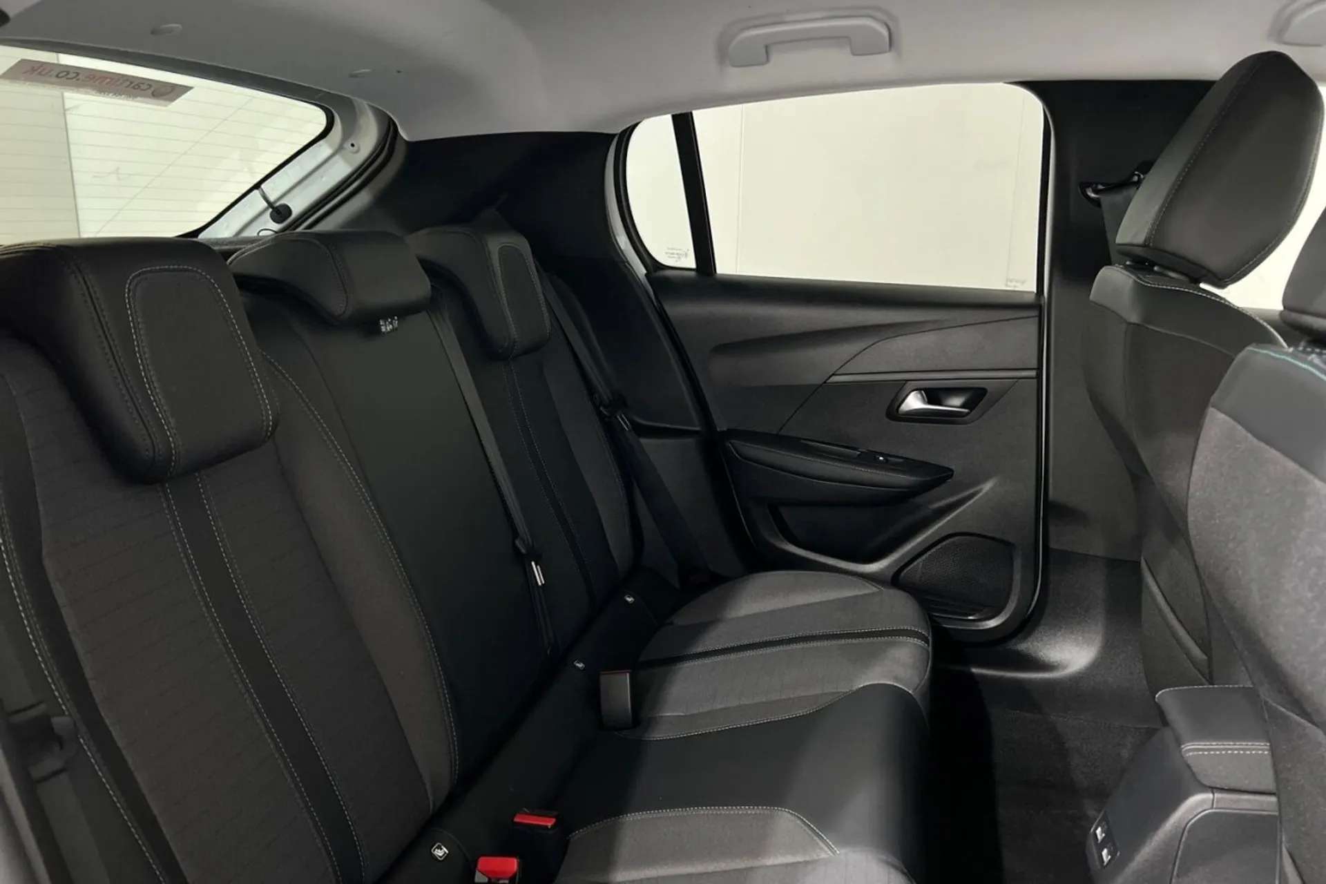 0 PEUGEOT 208 0 PEUGEOT 208