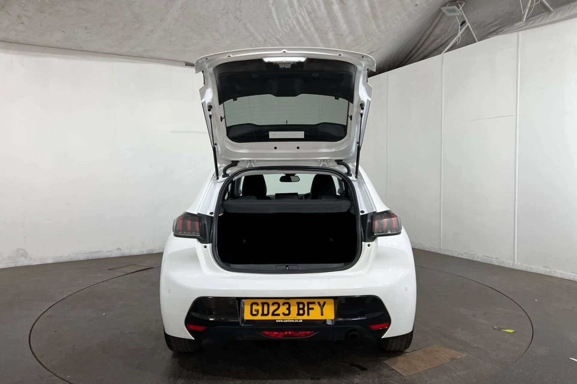 0 PEUGEOT 208 0 PEUGEOT 208