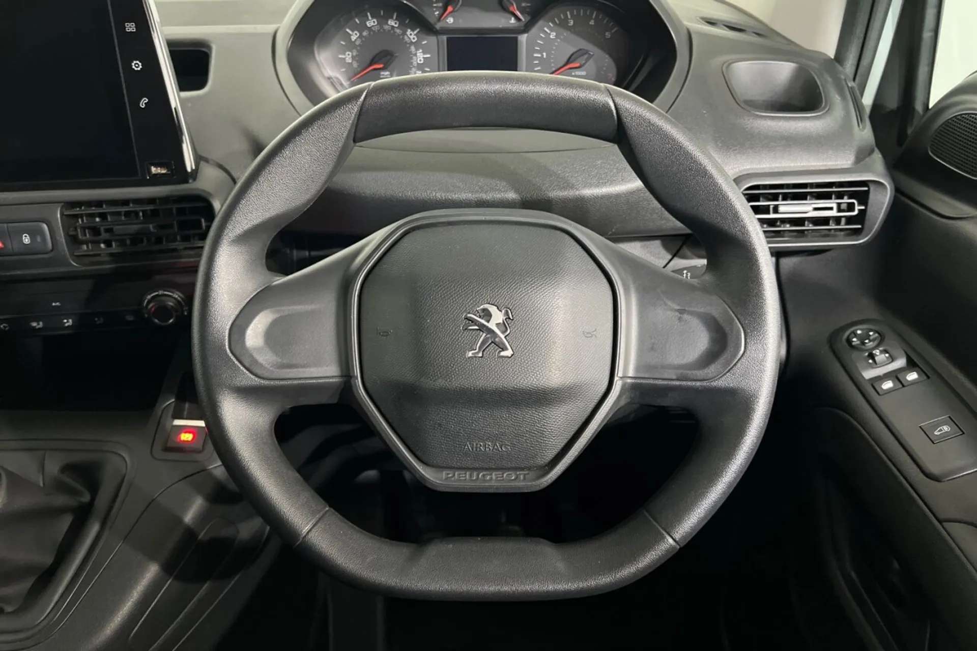 2021 PEUGEOT PARTNER 2021 PEUGEOT PARTNER