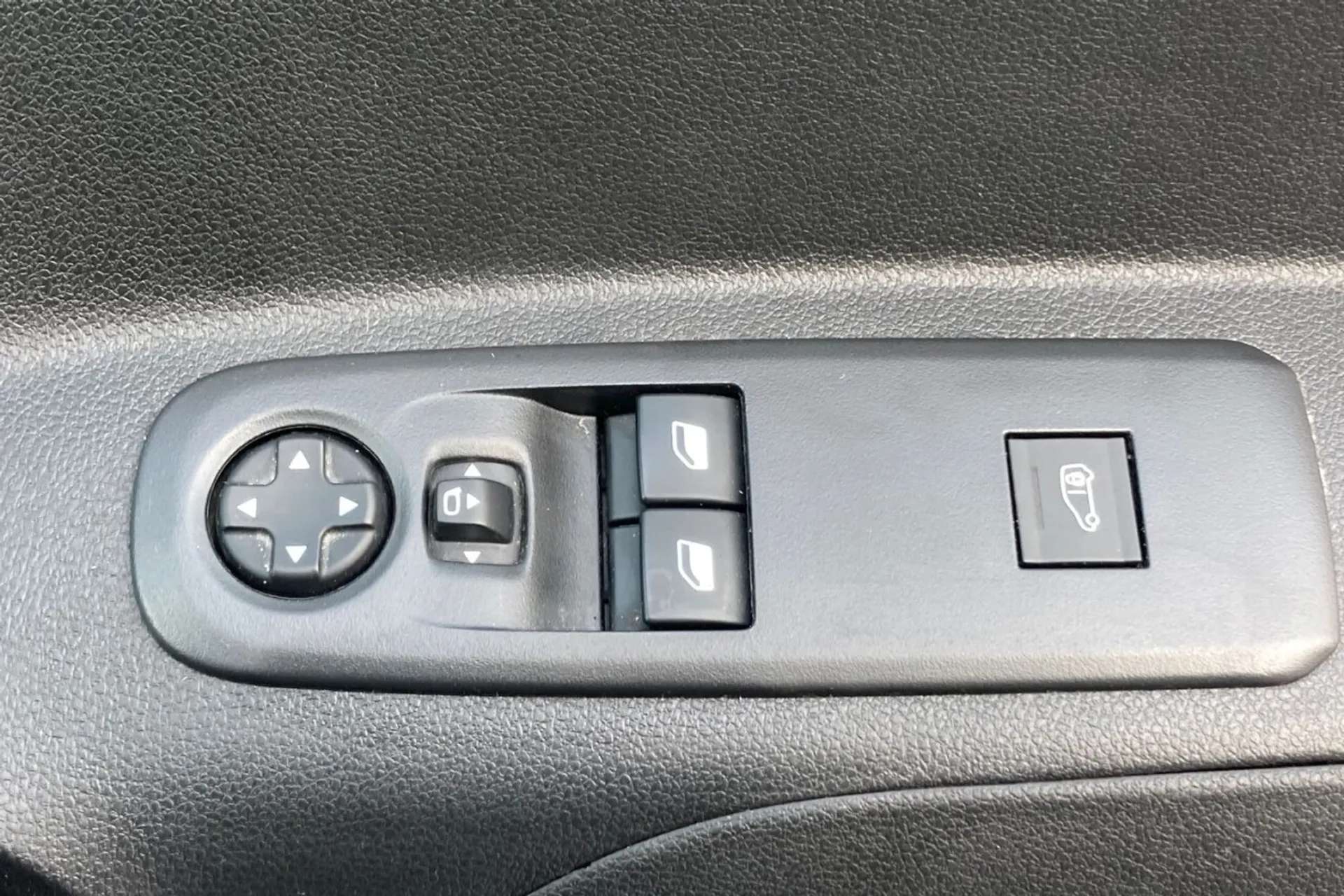 0 PEUGEOT PARTNER 0 PEUGEOT PARTNER