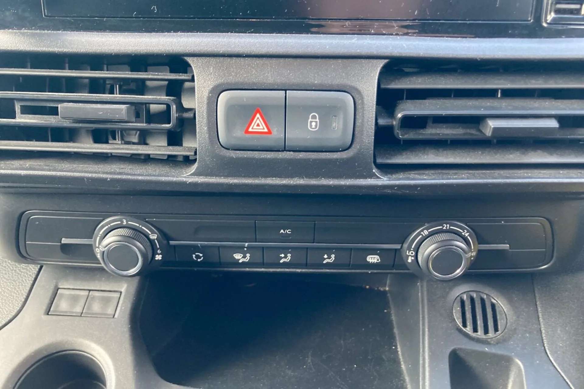 0 PEUGEOT PARTNER 0 PEUGEOT PARTNER