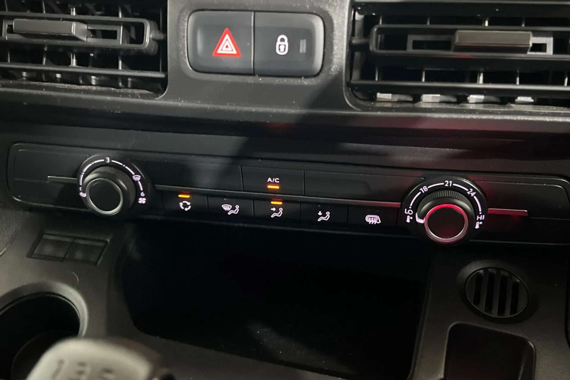 2021 PEUGEOT PARTNER 2021 PEUGEOT PARTNER