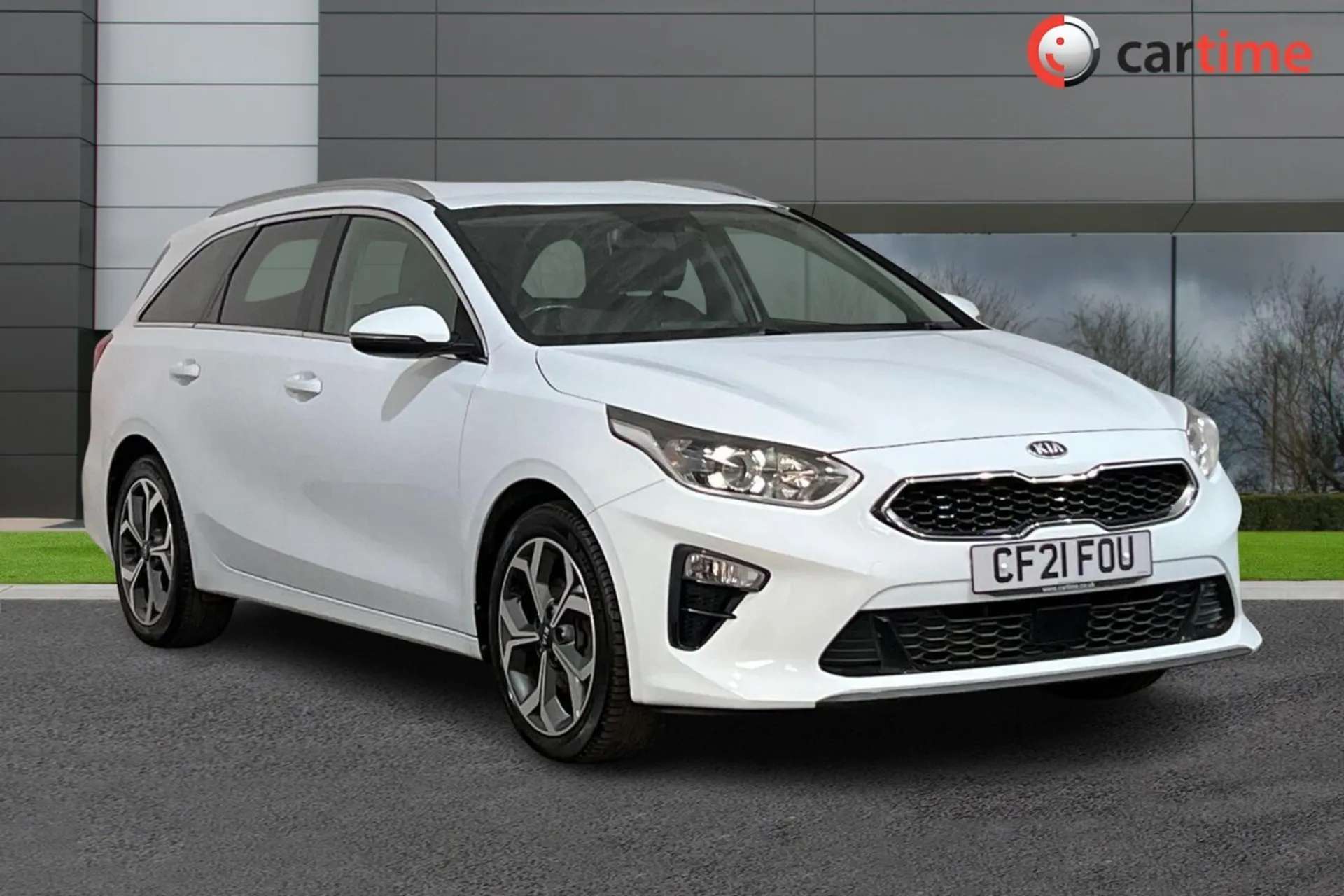 A 2021 KIA CEED 1.6 CRDI 3 ISG MHEV 5d 135 BHP Touchscreen, Satellite Navigation, Reverse Camera, Apple CarPlay / Android Auto, 17In Alloy Wheels Arctic White 17in Al A 2021 KIA CEED 1.6 CRDI 3 ISG MHEV 5d 135 BHP Touchscreen, Satellite Navigation, Reverse Camera, Apple CarPlay / Android Auto, 17In Alloy Wheels Arctic White 17in Al
