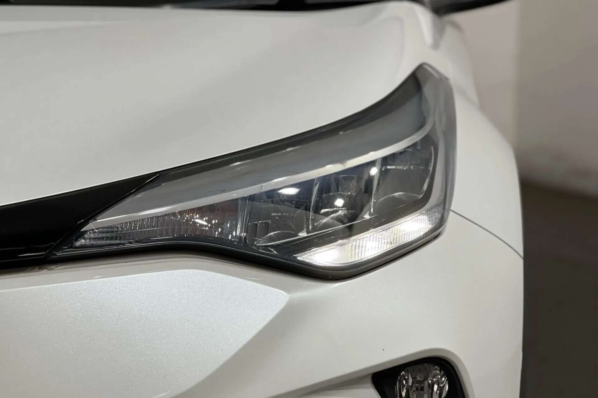 0 TOYOTA CHR 0 TOYOTA CHR